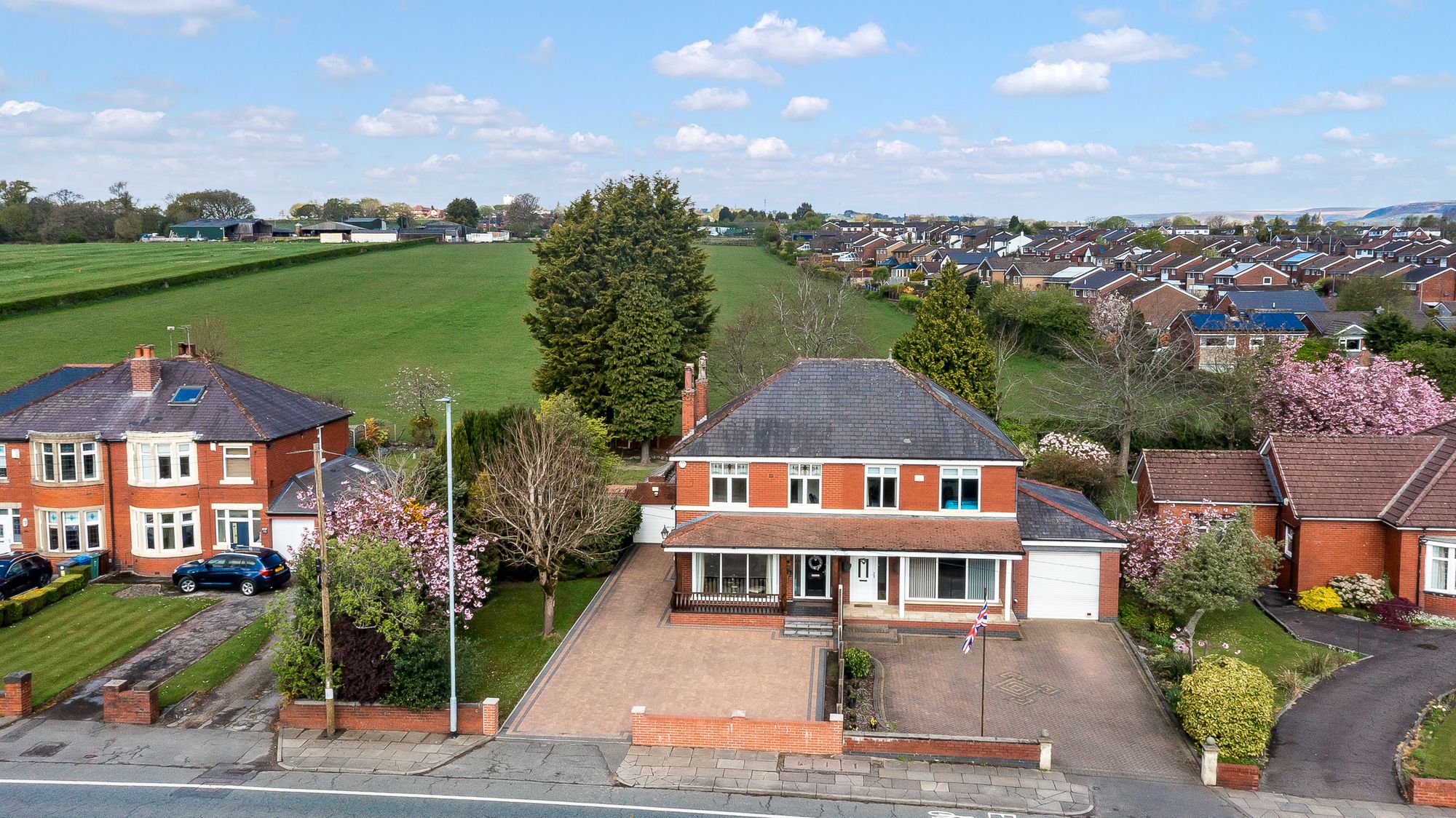 3 bed semi-detached house for sale in Bury & Bolton Road, Manchester  - Property Image 35