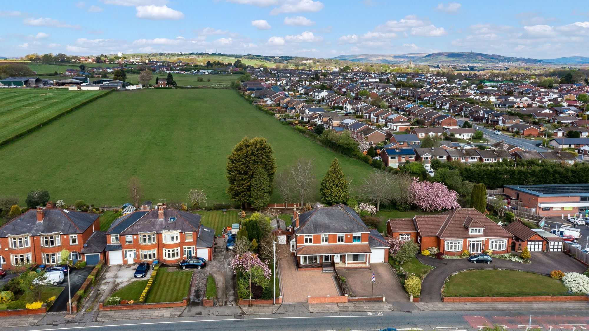 3 bed semi-detached house for sale in Bury & Bolton Road, Manchester  - Property Image 36