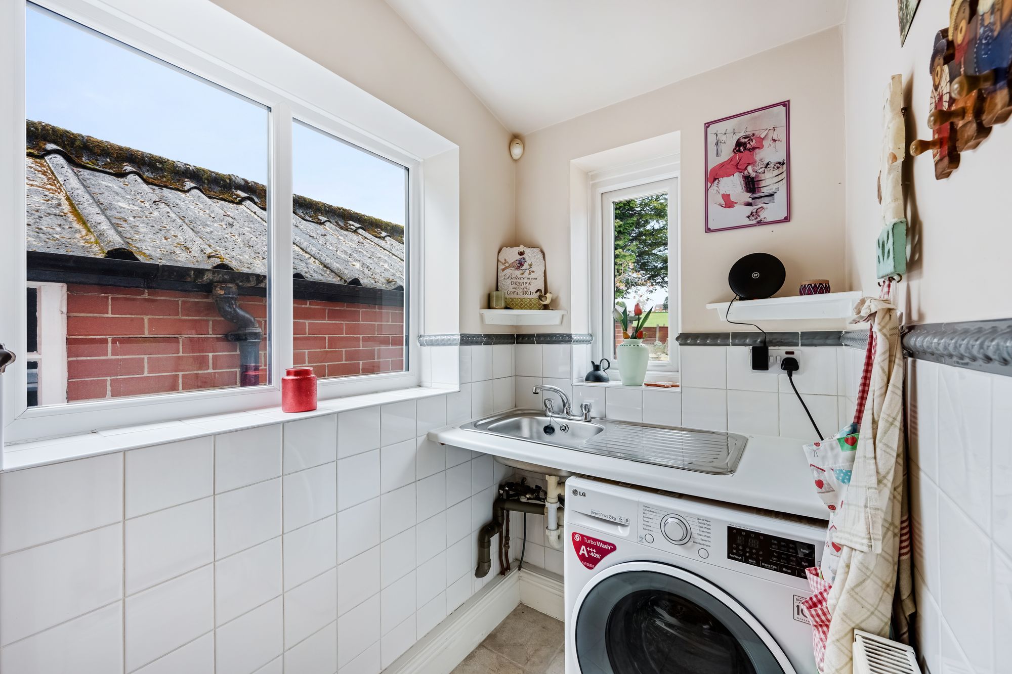 3 bed semi-detached house for sale in Bury & Bolton Road, Manchester  - Property Image 17
