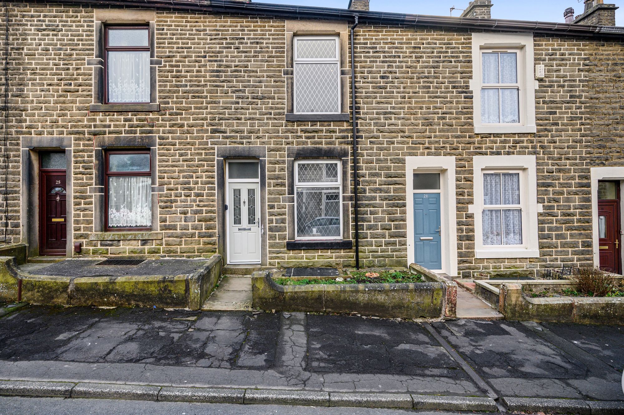 2 bed mid-terraced house to rent in Wells Street, Rossendale  - Property Image 1