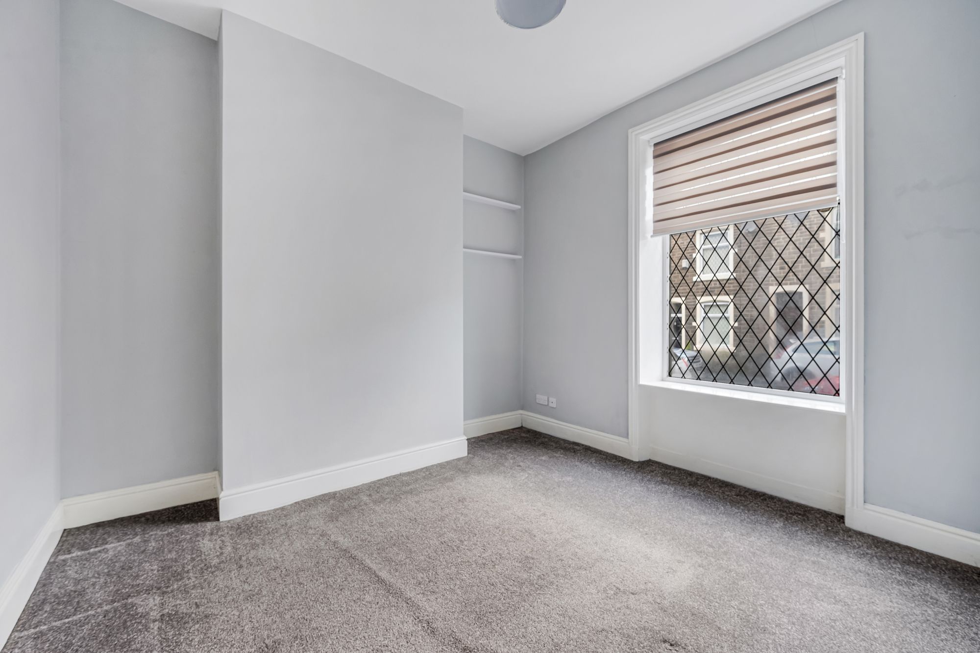 2 bed mid-terraced house to rent in Wells Street, Rossendale 10