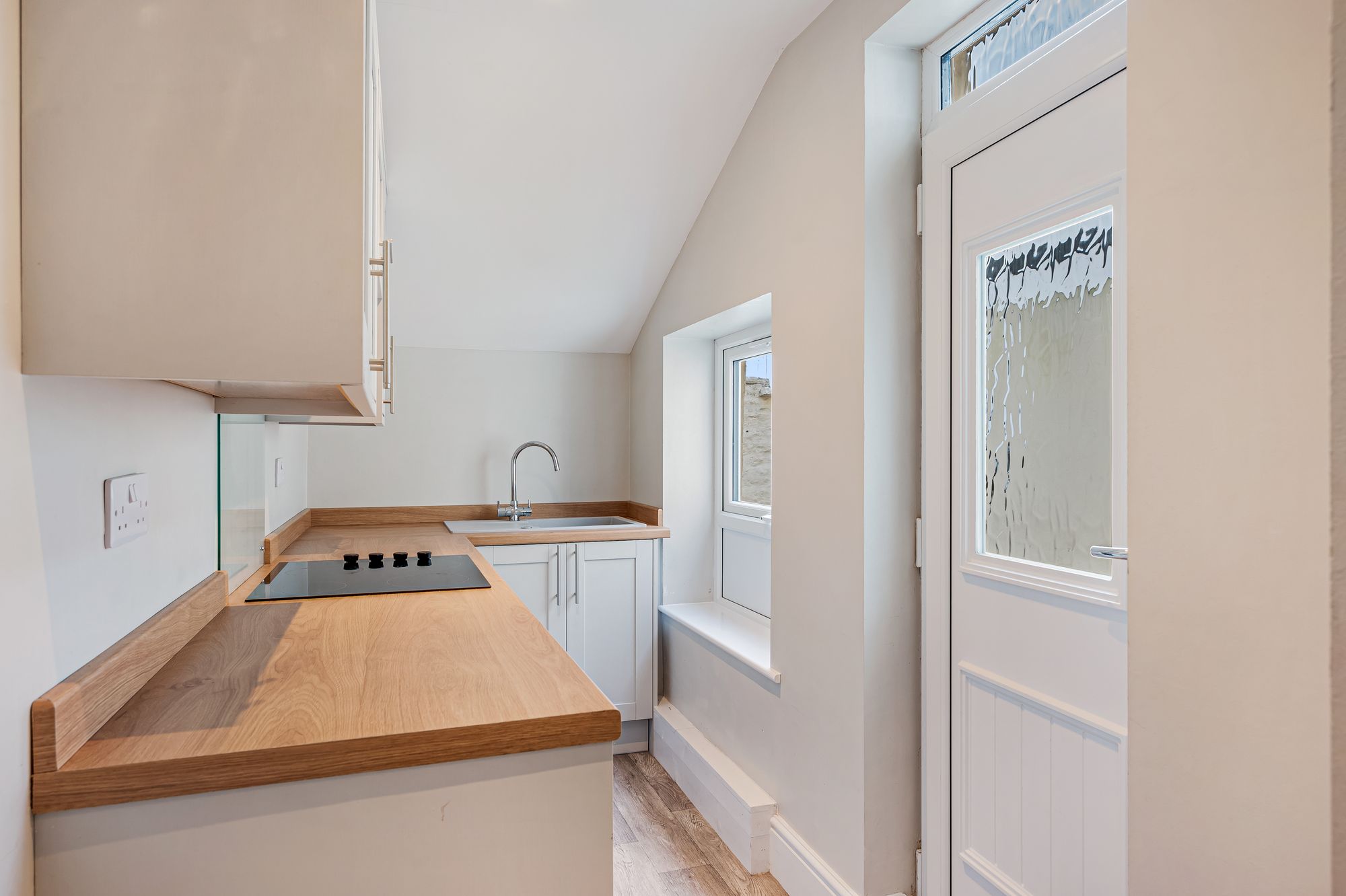 2 bed mid-terraced house to rent in Wells Street, Rossendale 6