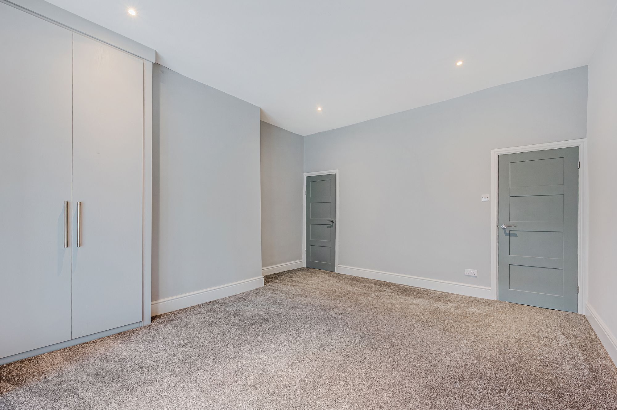 2 bed mid-terraced house to rent in Wells Street, Rossendale 9