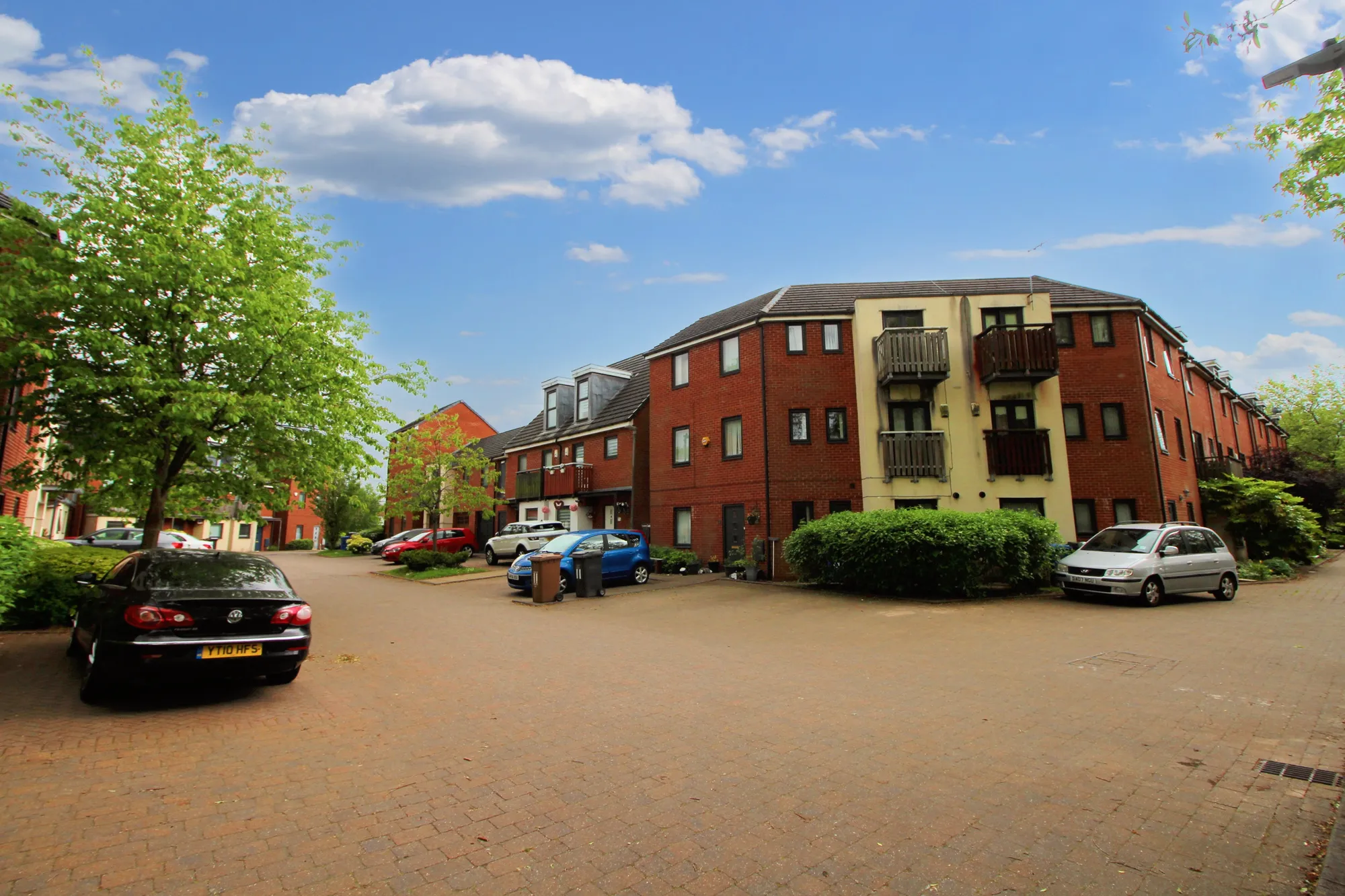2 bed apartment to rent in Queensmere Drive, Manchester  - Property Image 16