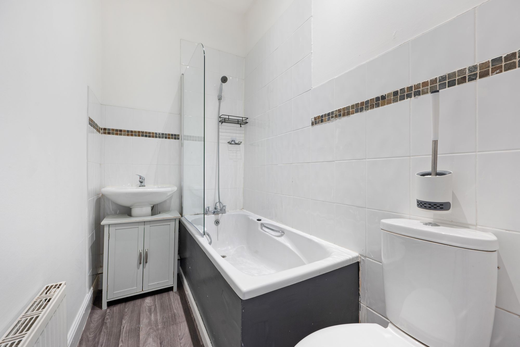 2 bed terraced house to rent in Beech Street, Manchester 3