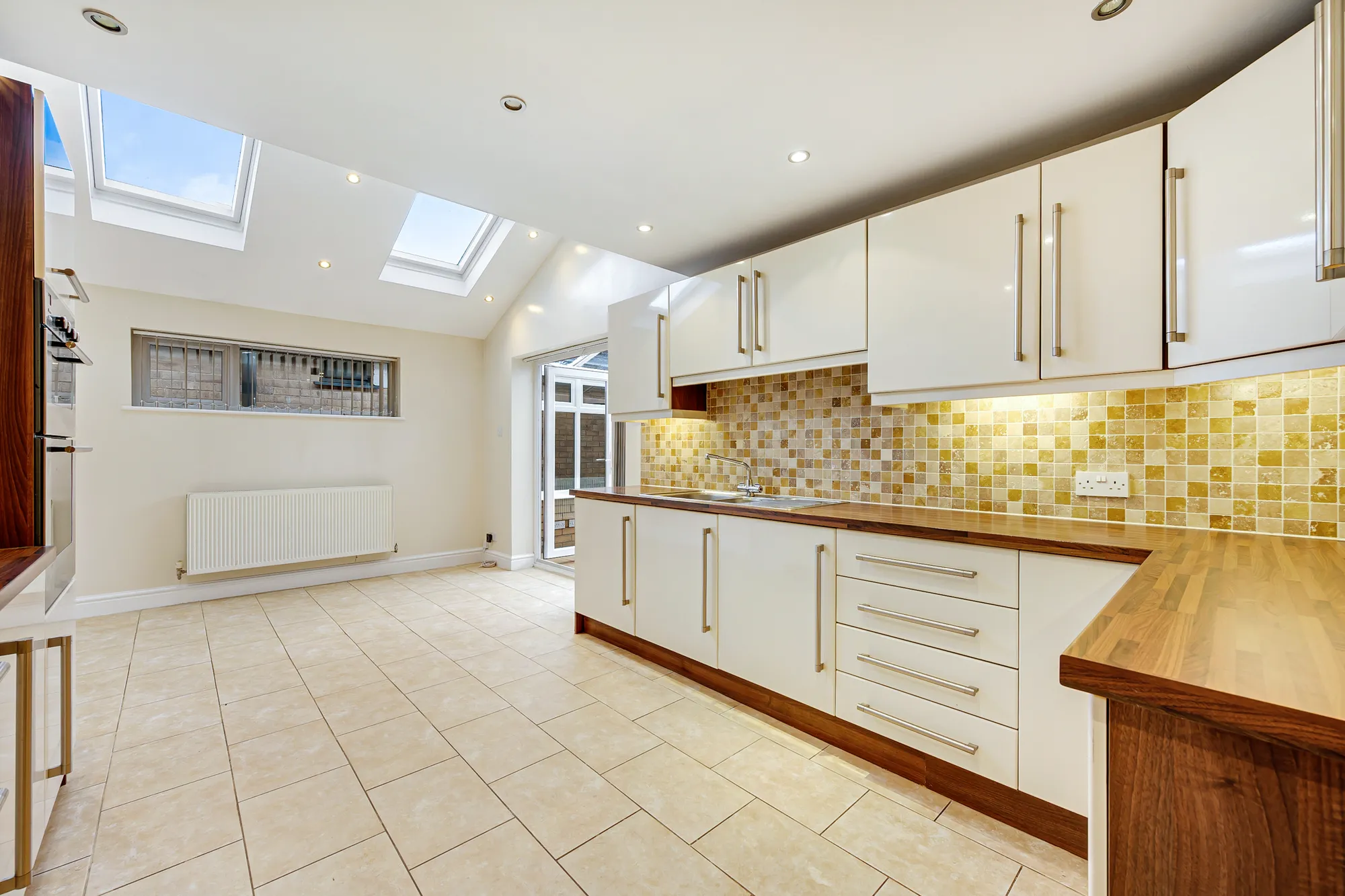 2 bed detached bungalow for sale in Lynwood Grove, Bolton  - Property Image 11