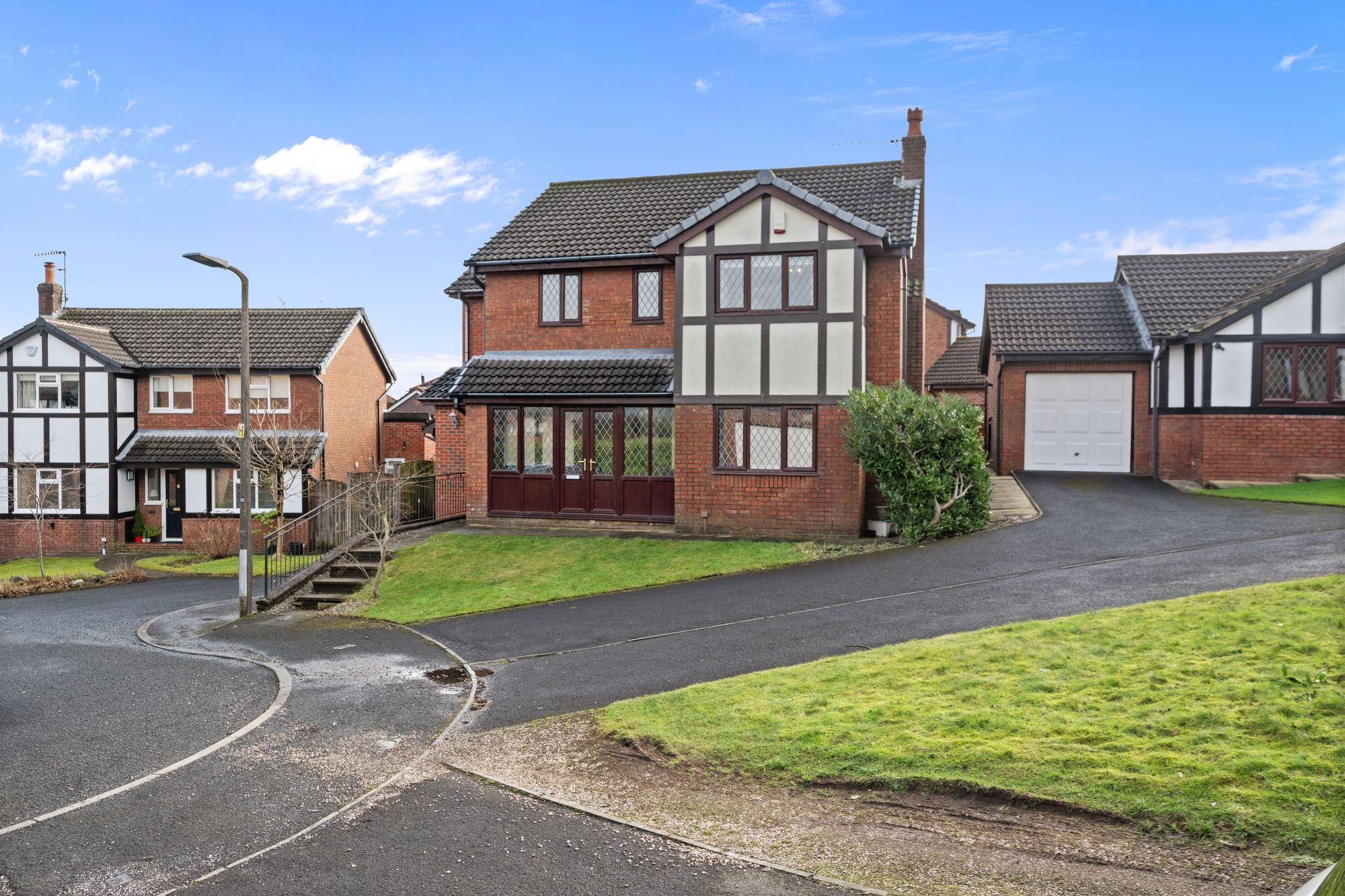 4 bed detached house for sale in Leigh Close, Bury  - Property Image 1