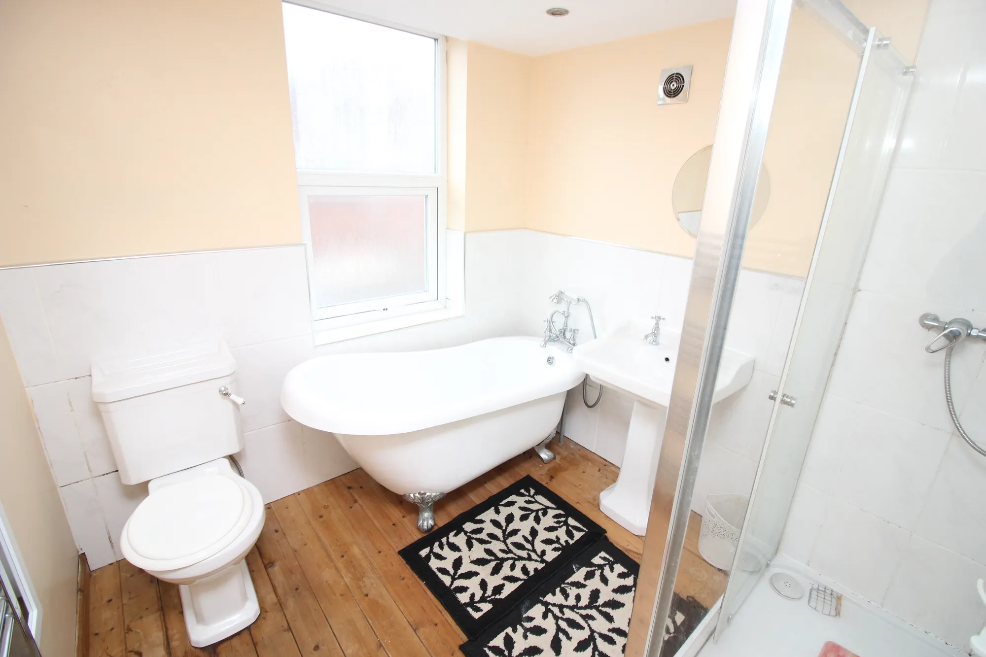2 bed mid-terraced house to rent in Stapleton Street, Salford 4