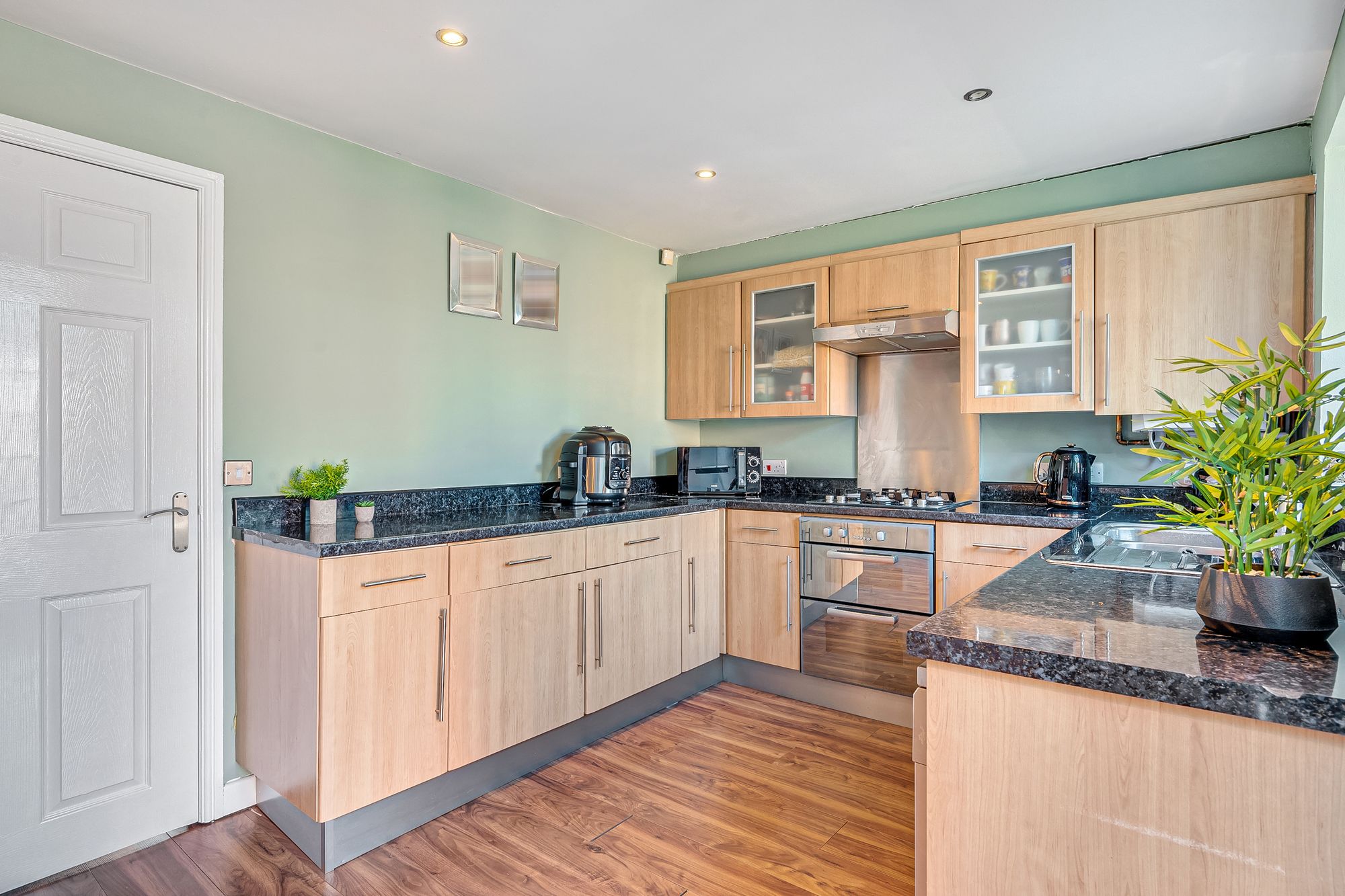 3 bed detached house for sale in Glenwood Close, Manchester  - Property Image 8