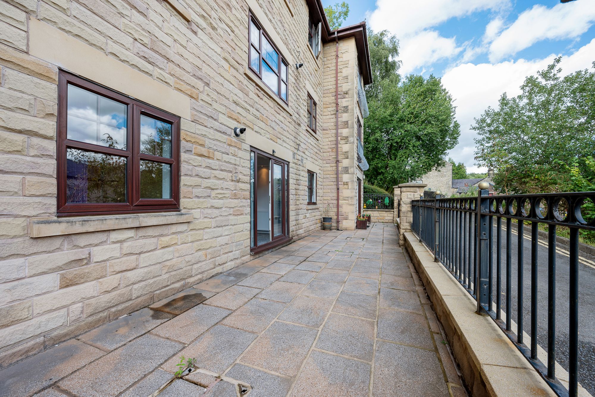 1 bed flat to rent in Callender Street, Bury  - Property Image 4
