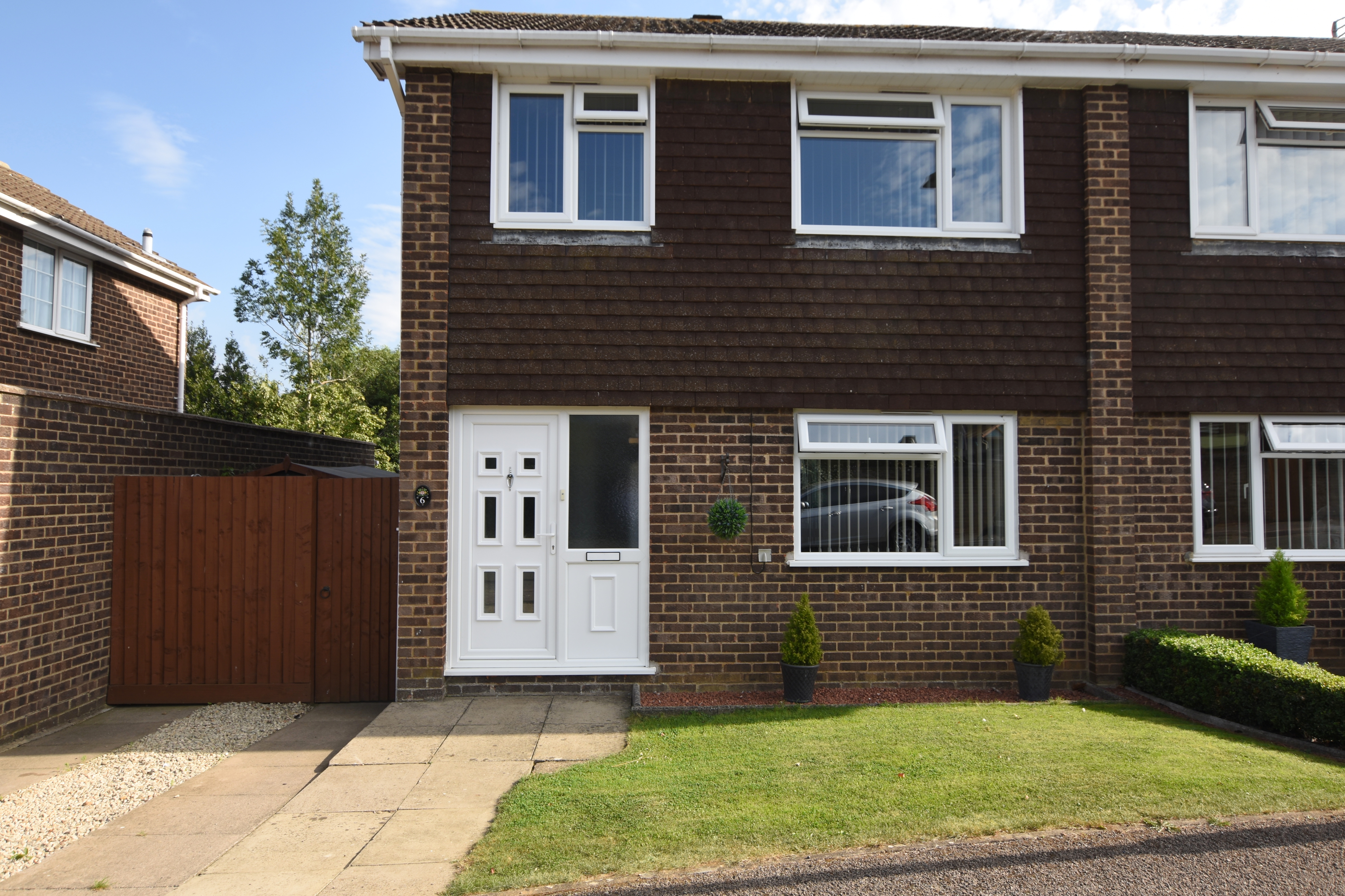 3 bed  for sale in Dunlin Court, Banbury  - Property Image 1