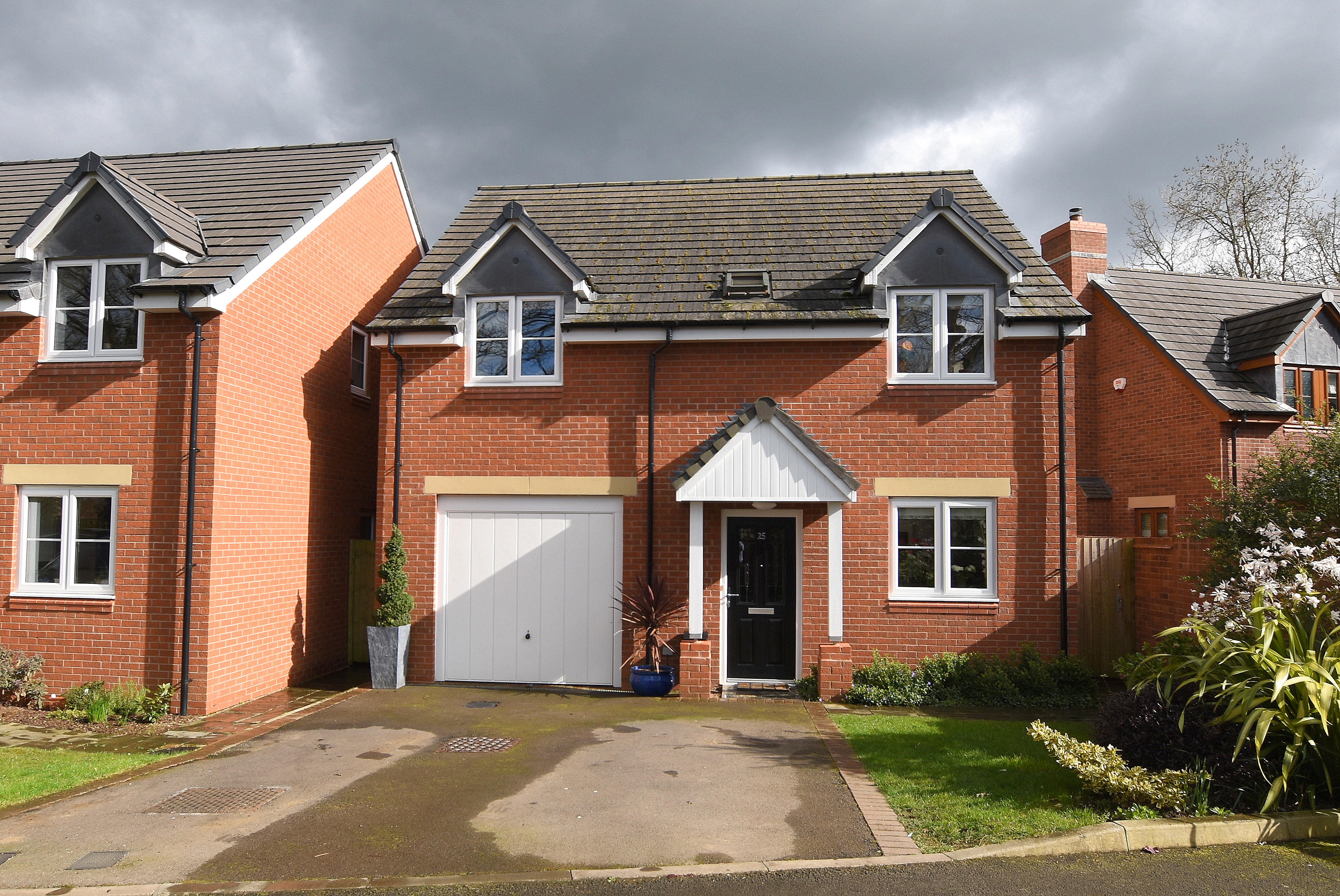 4 bed  for sale in The Grange, Banbury 0