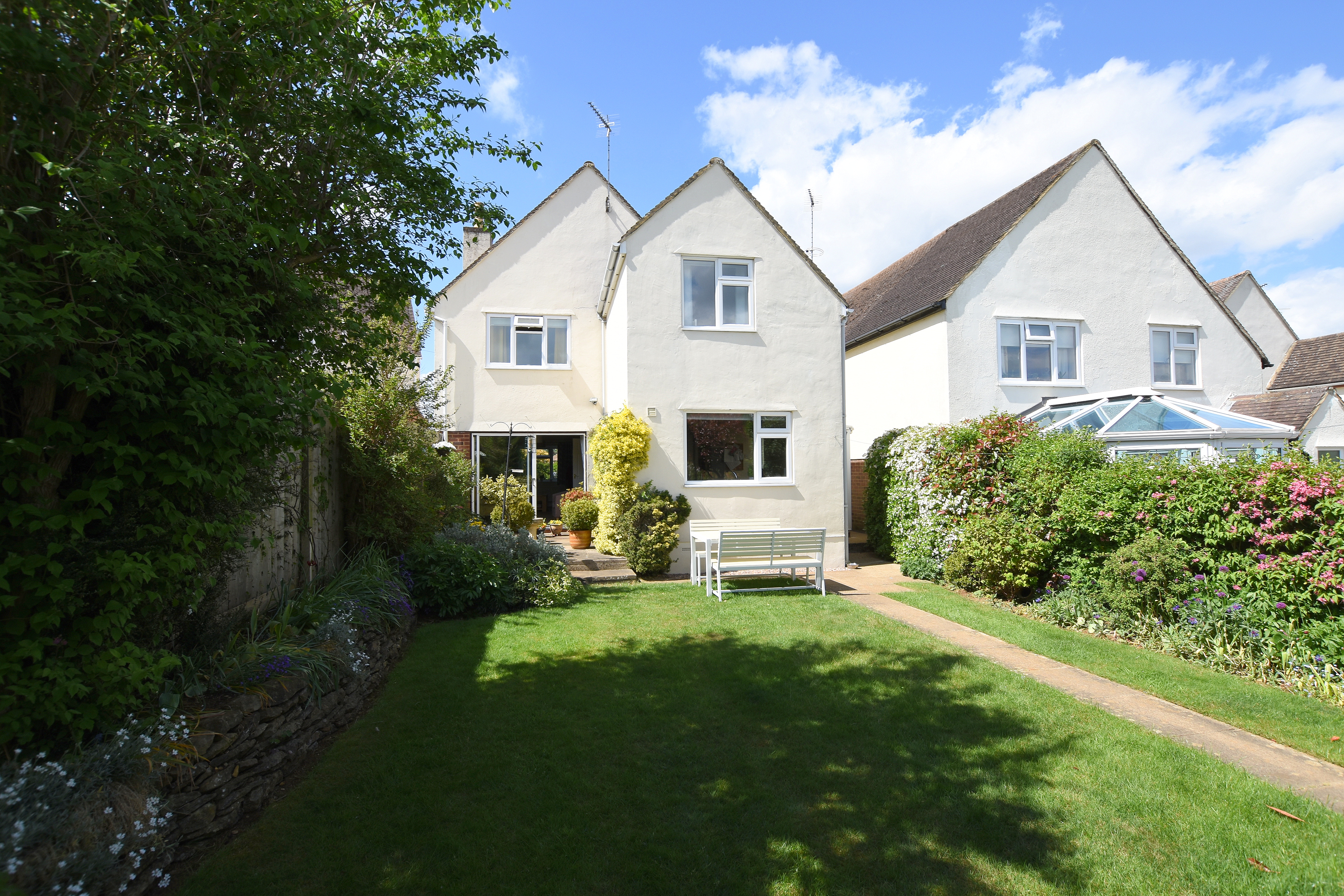 4 bed  for sale in Church View, Banbury 0