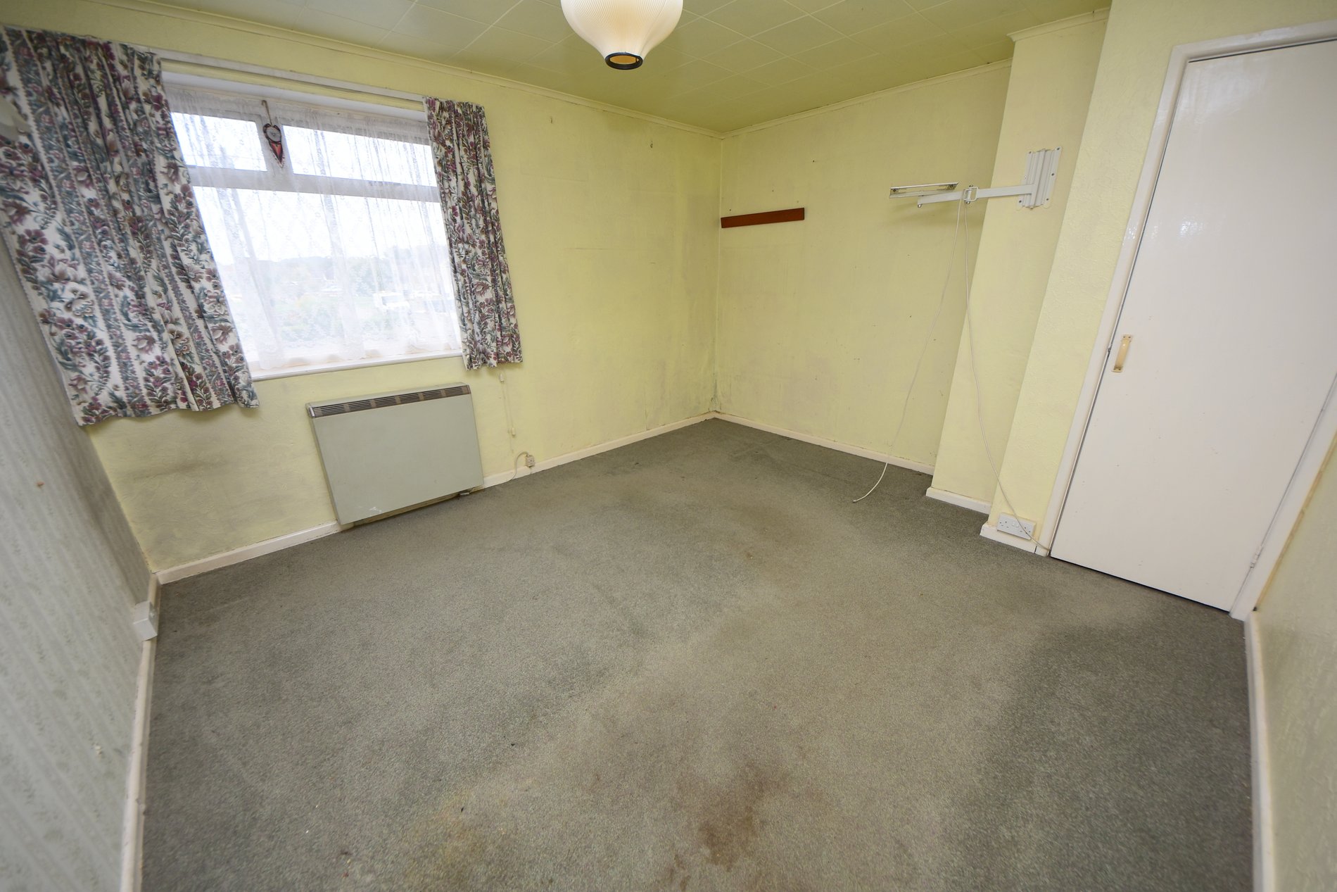 3 bed semi-detached house for sale in Harrowby Road, Banbury  - Property Image 3