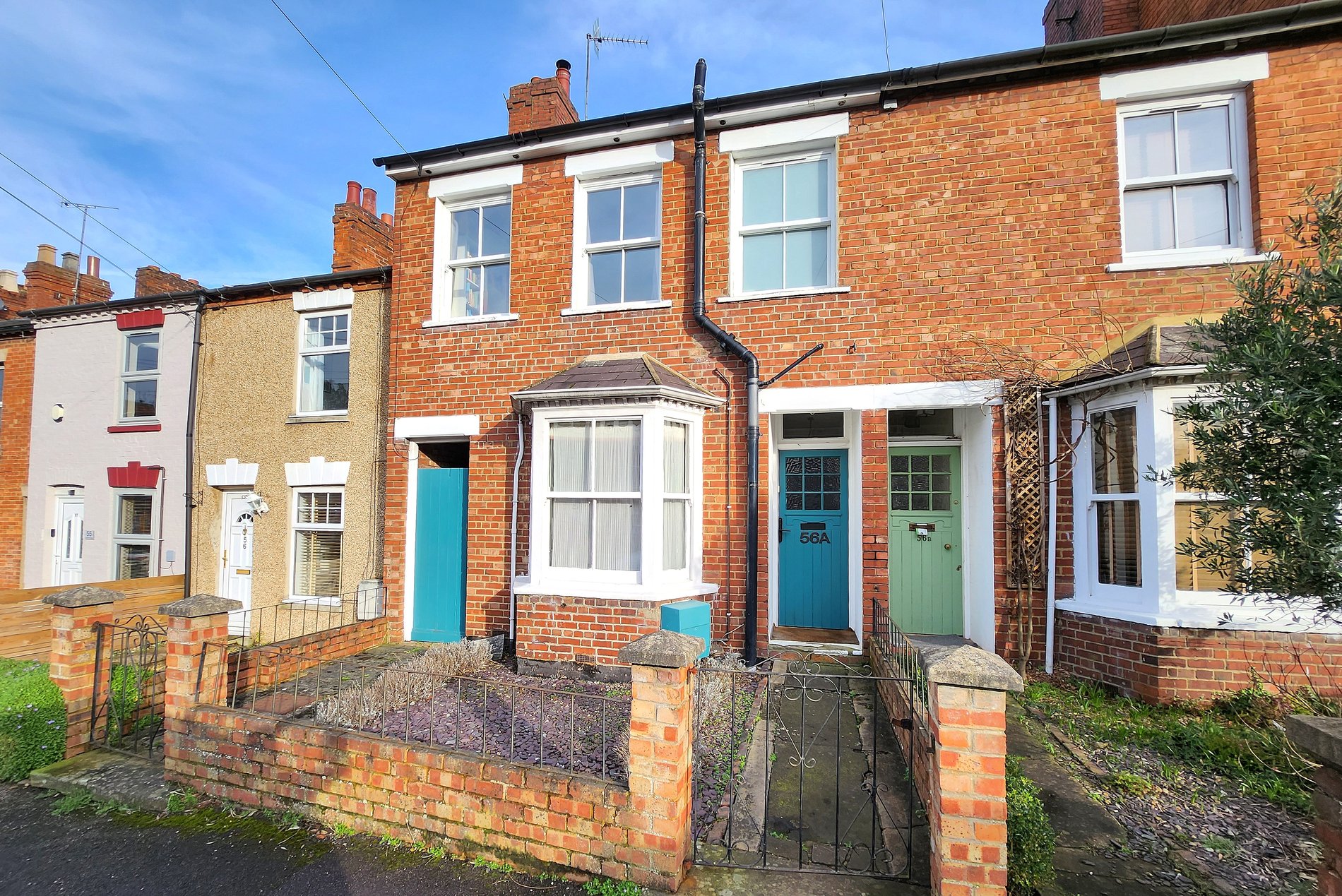 3 bed terraced house for sale in Centre Street, Banbury - Property Image 1