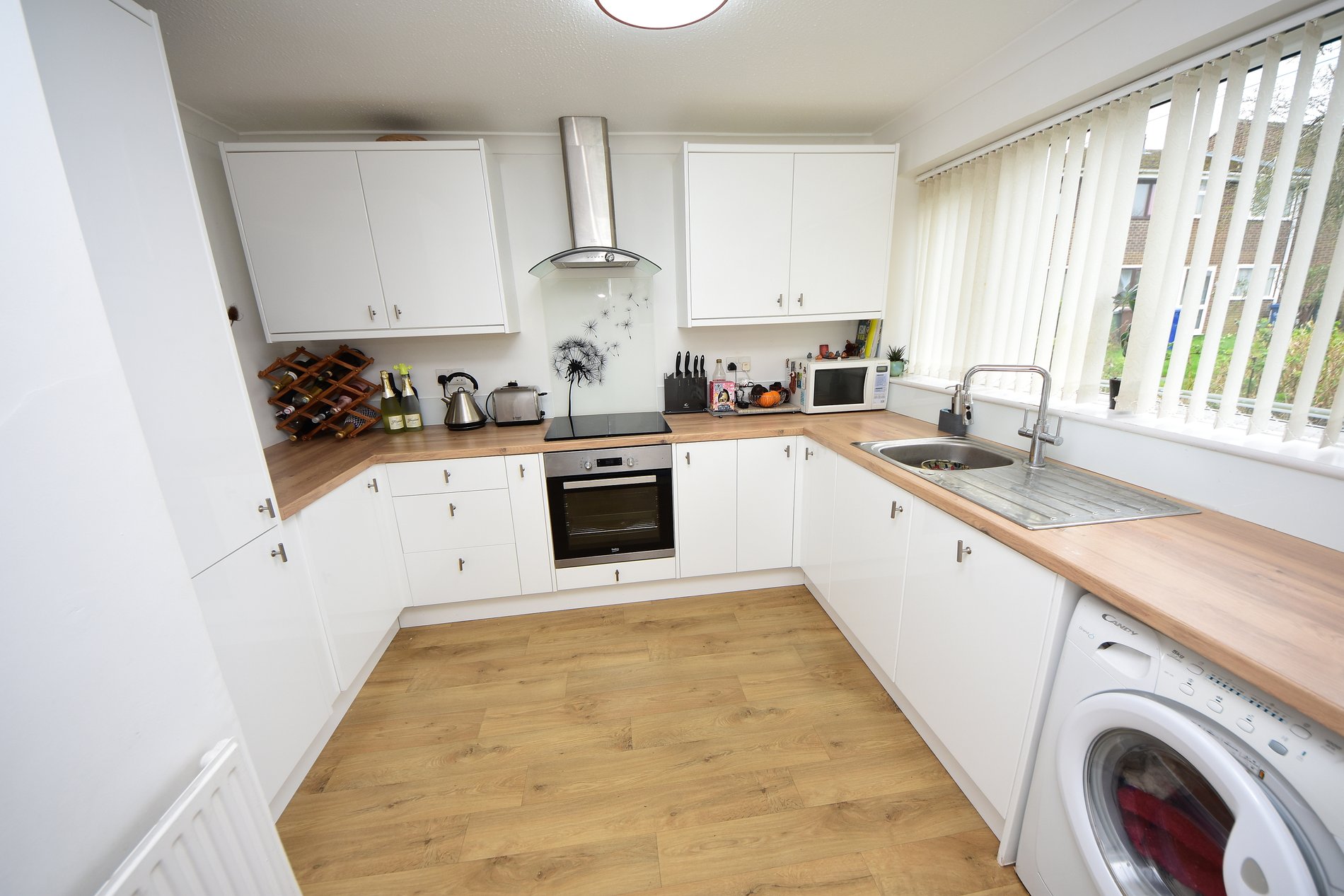3 bed terraced house for sale in Garden Close, Banbury  - Property Image 2
