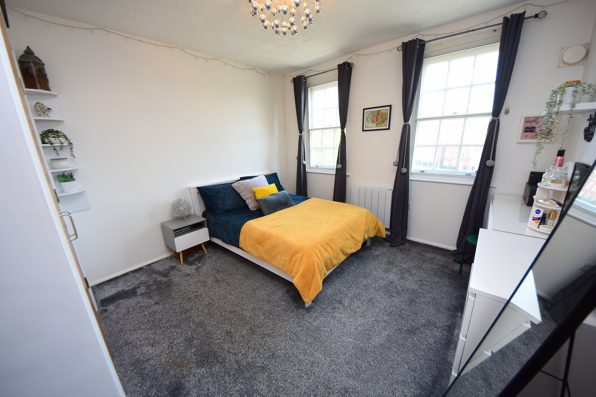 2 bed flat for sale in Warwick Road, Banbury  - Property Image 3