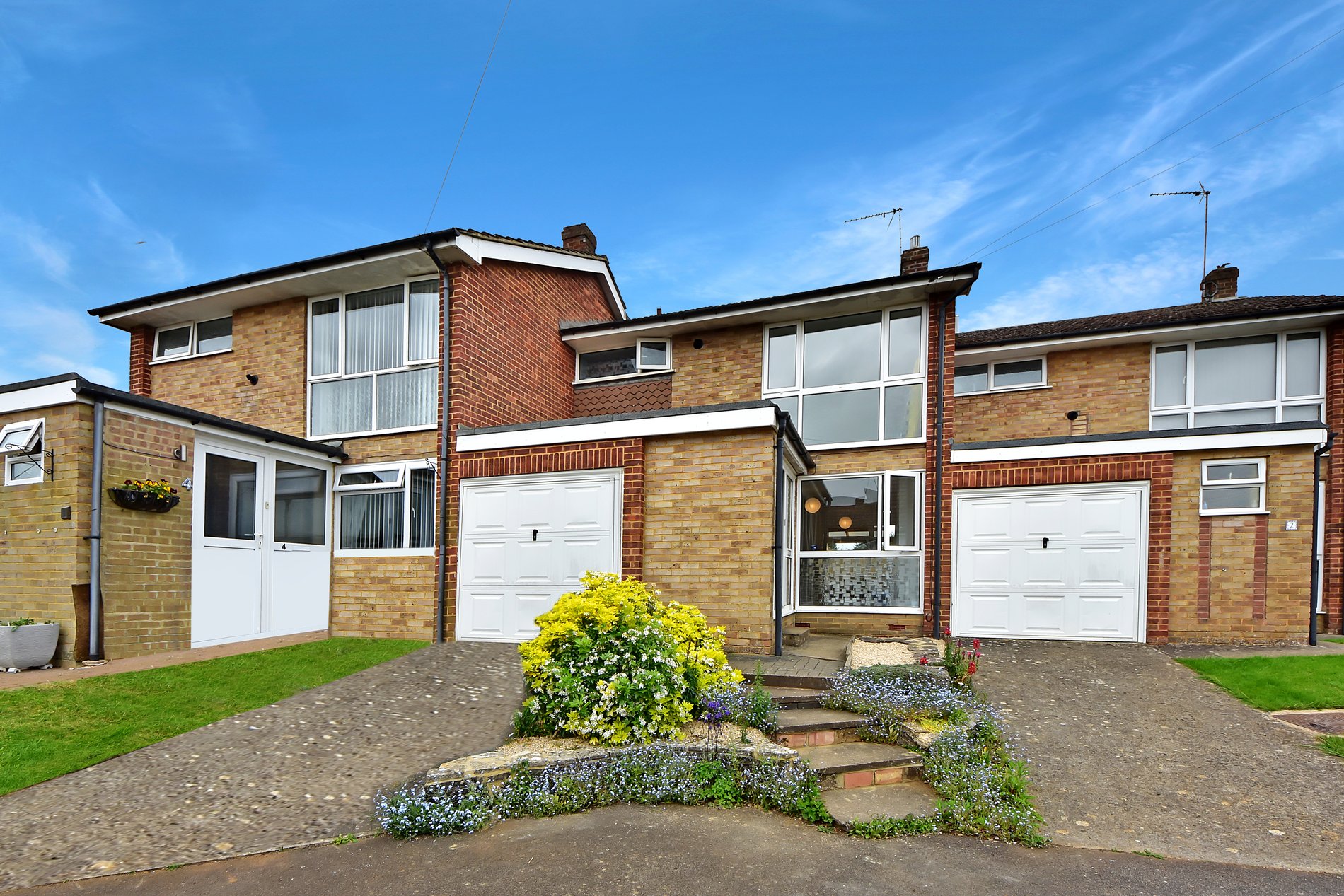 3 bed terraced house for sale in Horton Close, Middleton Cheney  - Property Image 1