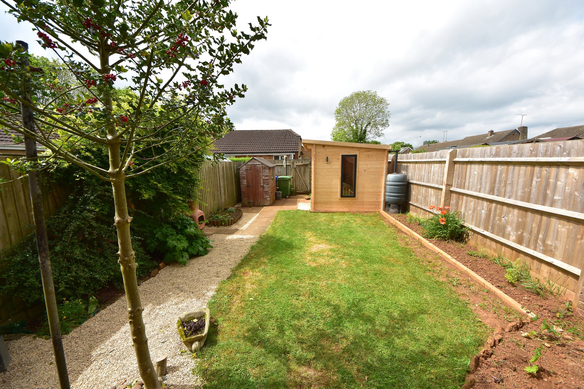3 bed terraced house for sale in Horton Close, Middleton Cheney  - Property Image 3