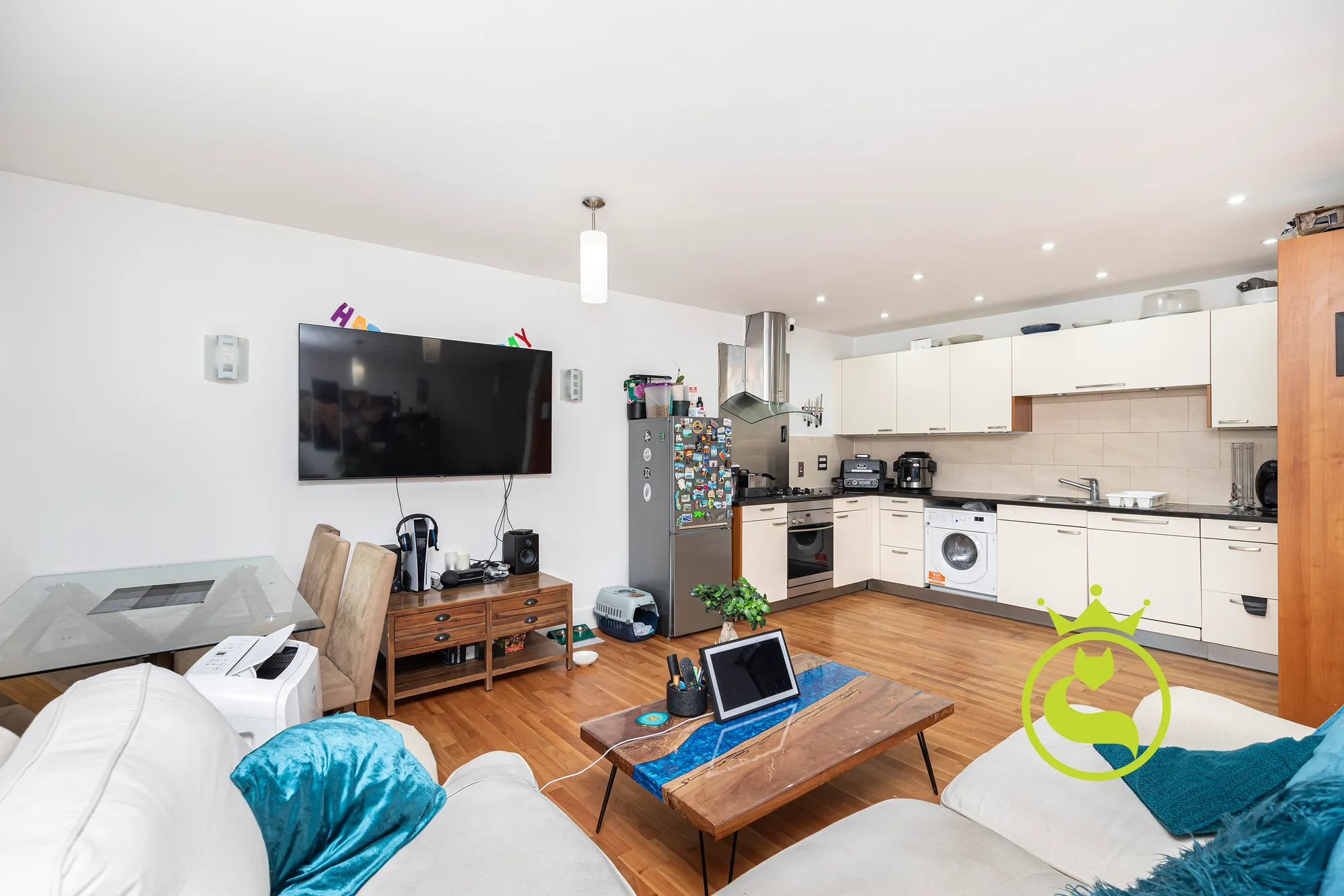 2 bed apartment for sale in The Quay, Poole  - Property Image 3