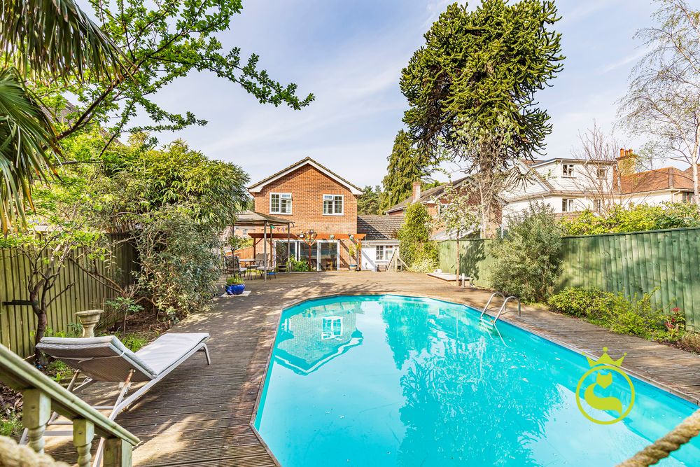 Offering over 1500 sqft of accommodation and a 160ft length garden which includes a swimming pool this fantastic family home in Broadstone is not to be missed!
