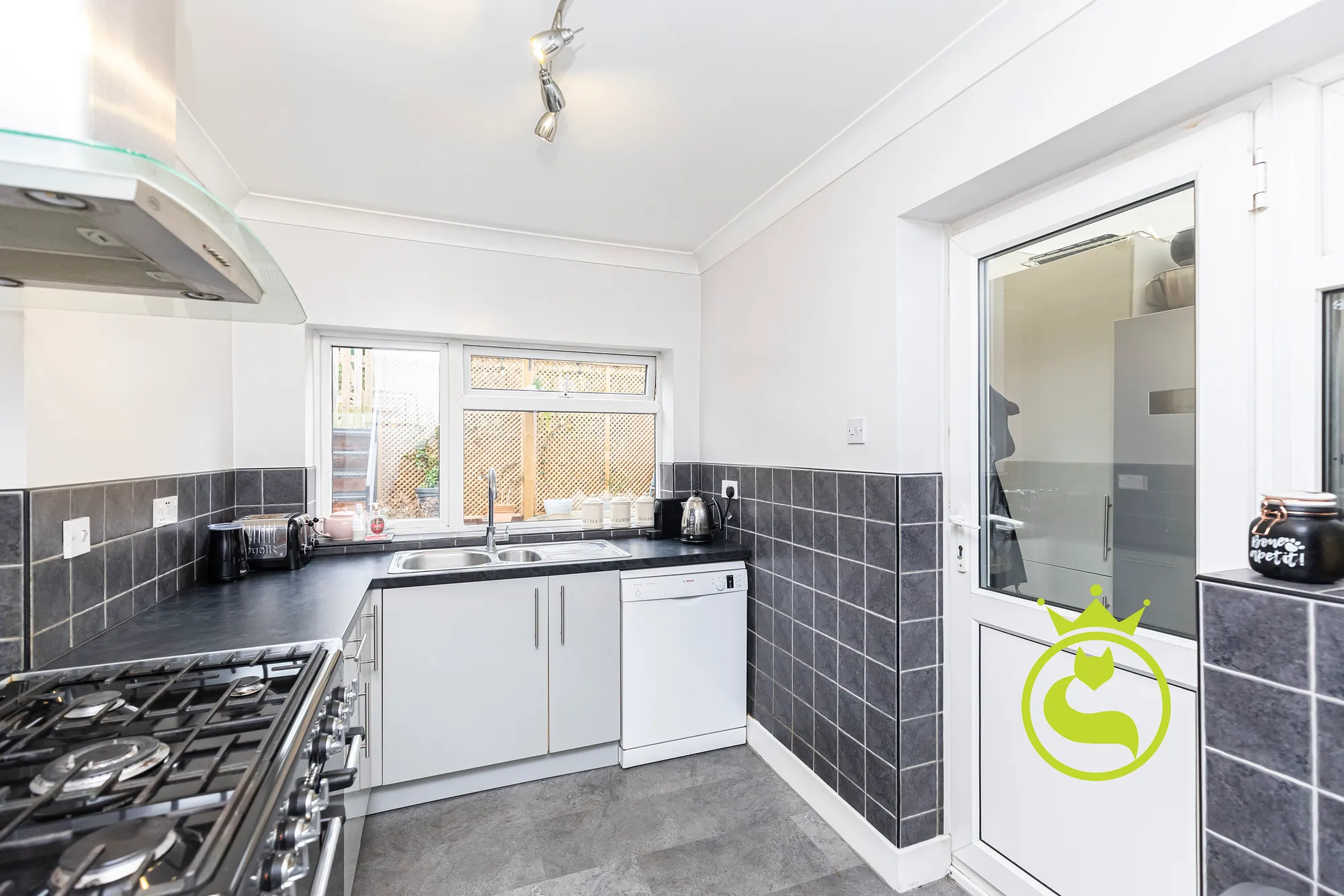 3 bed detached house for sale in Courthill Road, Poole  - Property Image 3