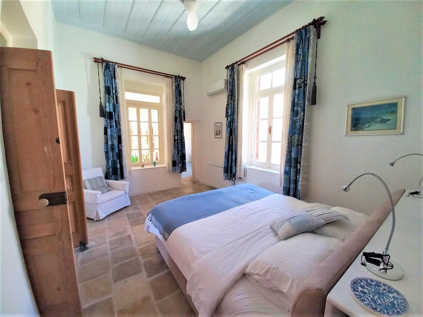 5 bed villa for sale, Kyrenia 16