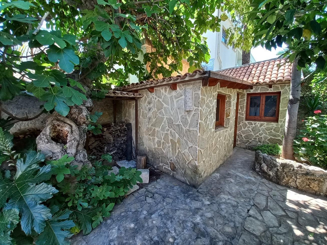 5 bed villa for sale, Kyrenia 32