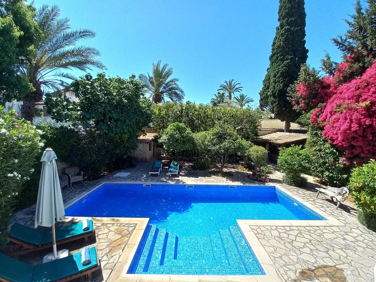 5 bed villa for sale, Kyrenia 4