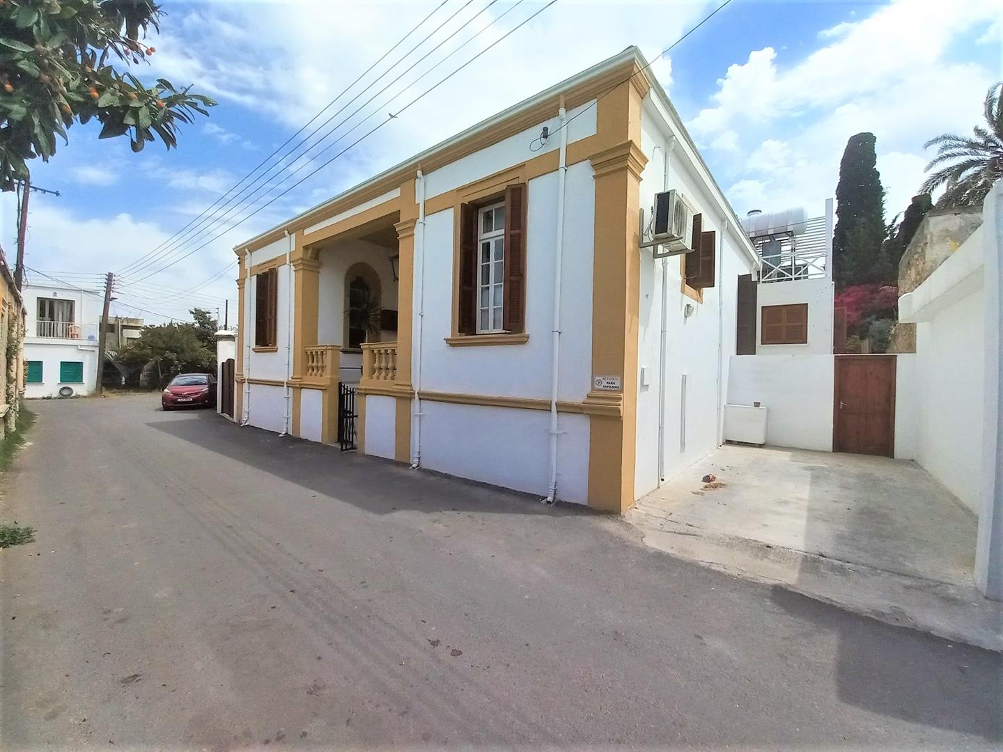 5 bed villa for sale, Kyrenia 1