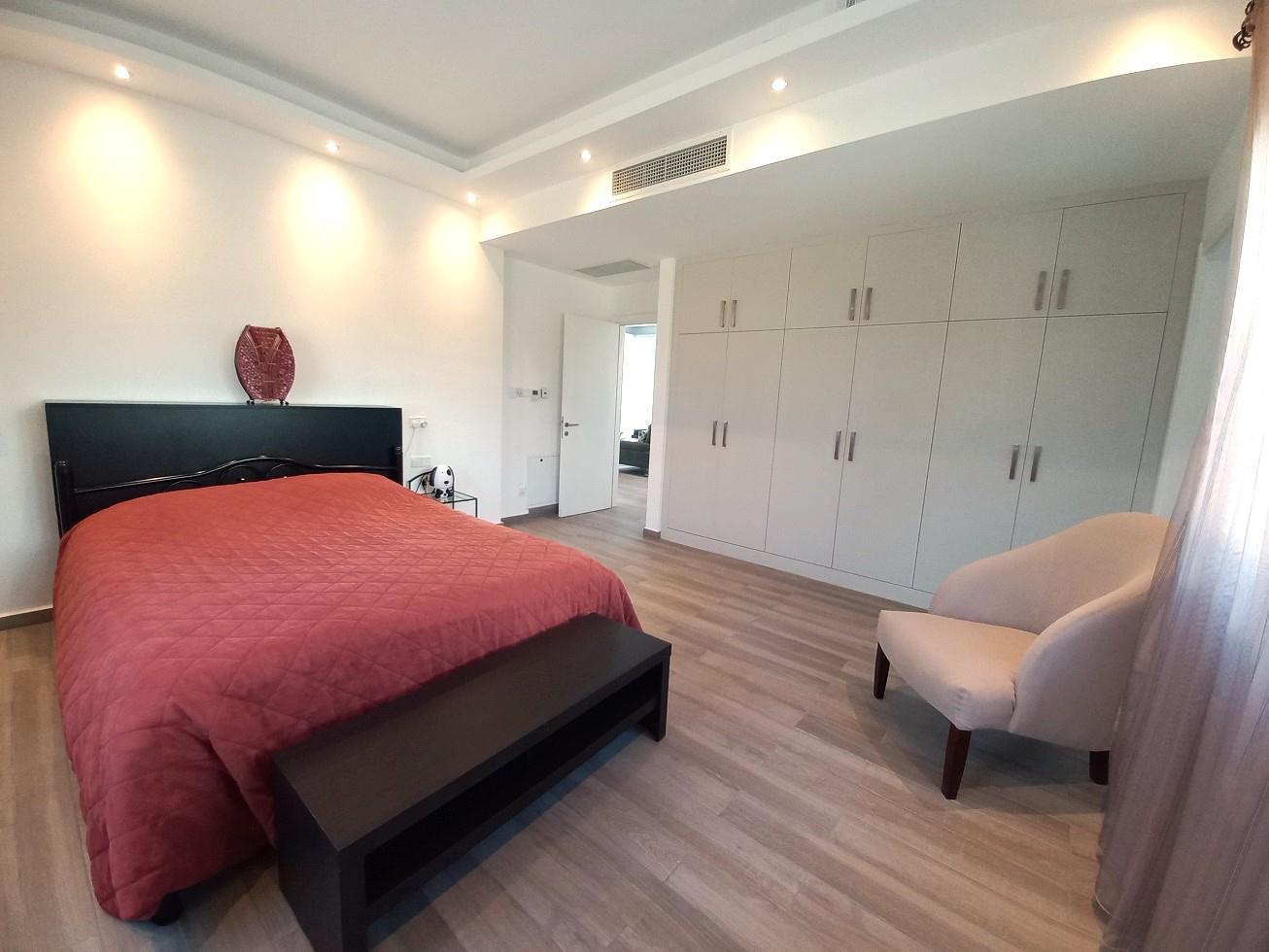 4 bed villa to rent, Esentepe  - Property Image 14