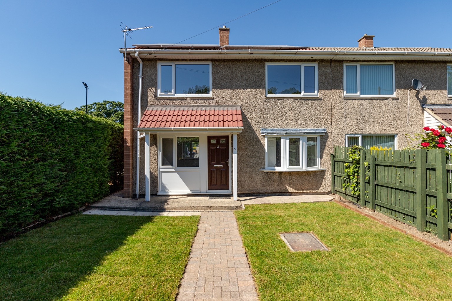 3 bed end of terrace house to rent in Constantine Avenue, Catterick Garrison - Property Image 1