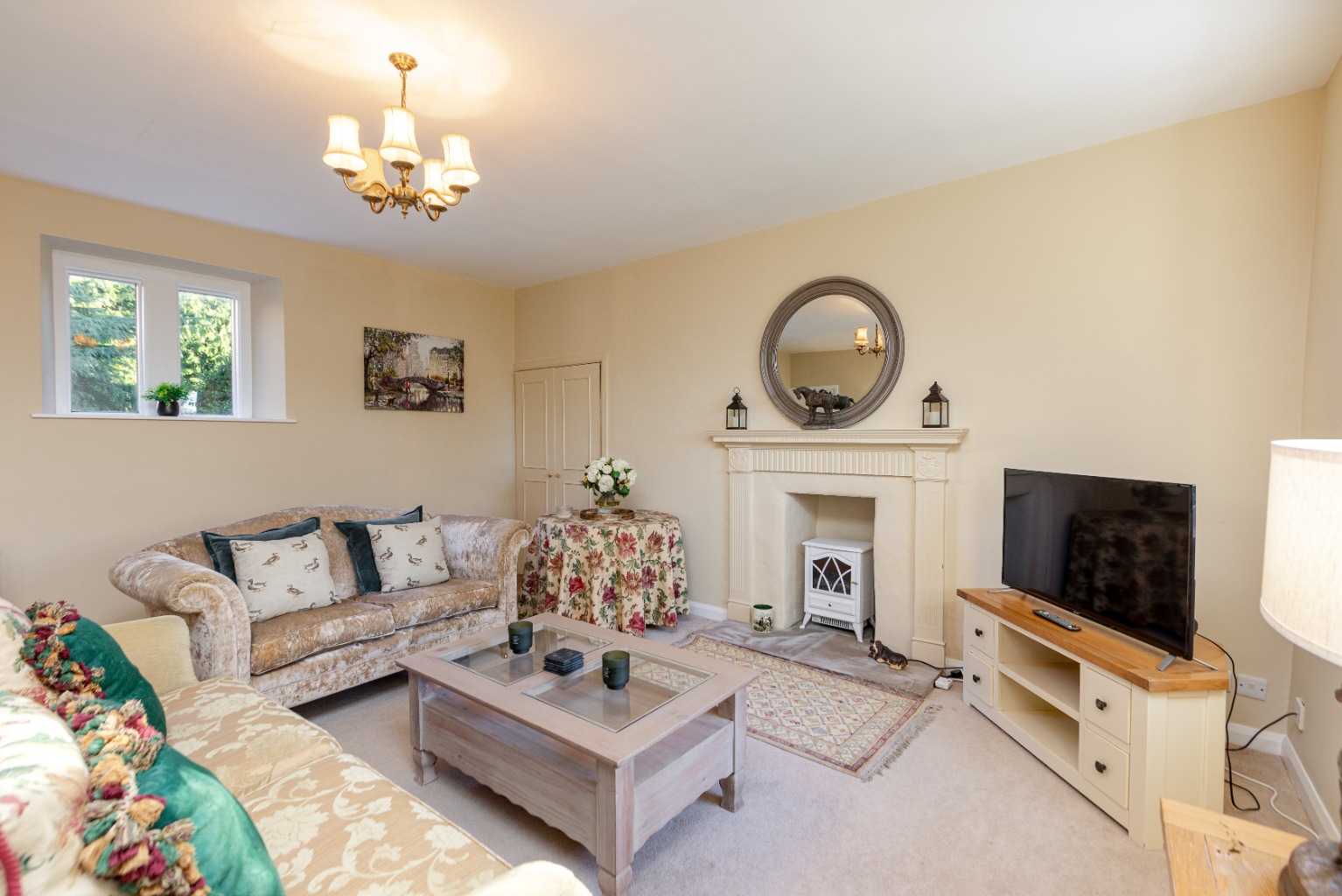 3 bed cottage for sale in Easby Court, Richmond  - Property Image 3
