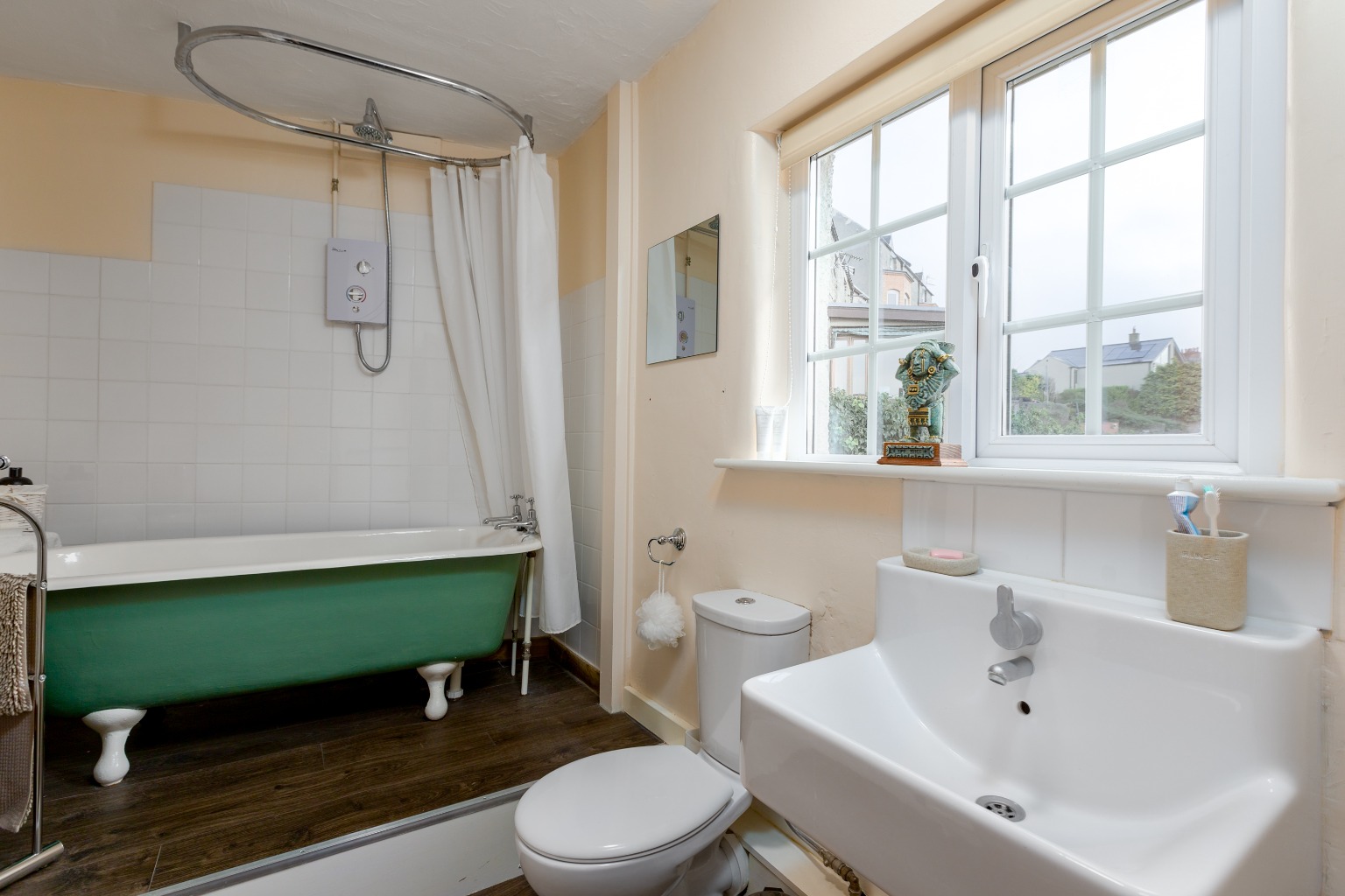2 bed semi-detached house to rent in Frenchgate, Richmond  - Property Image 5