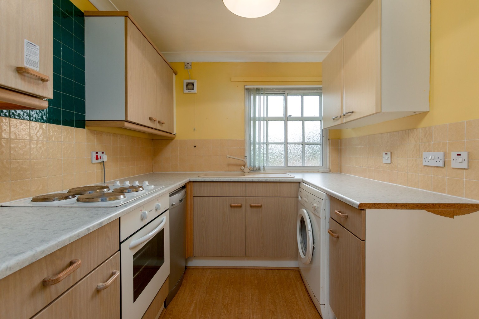 1 bed flat to rent in Grammar School Court, North Yorkshire  - Property Image 3