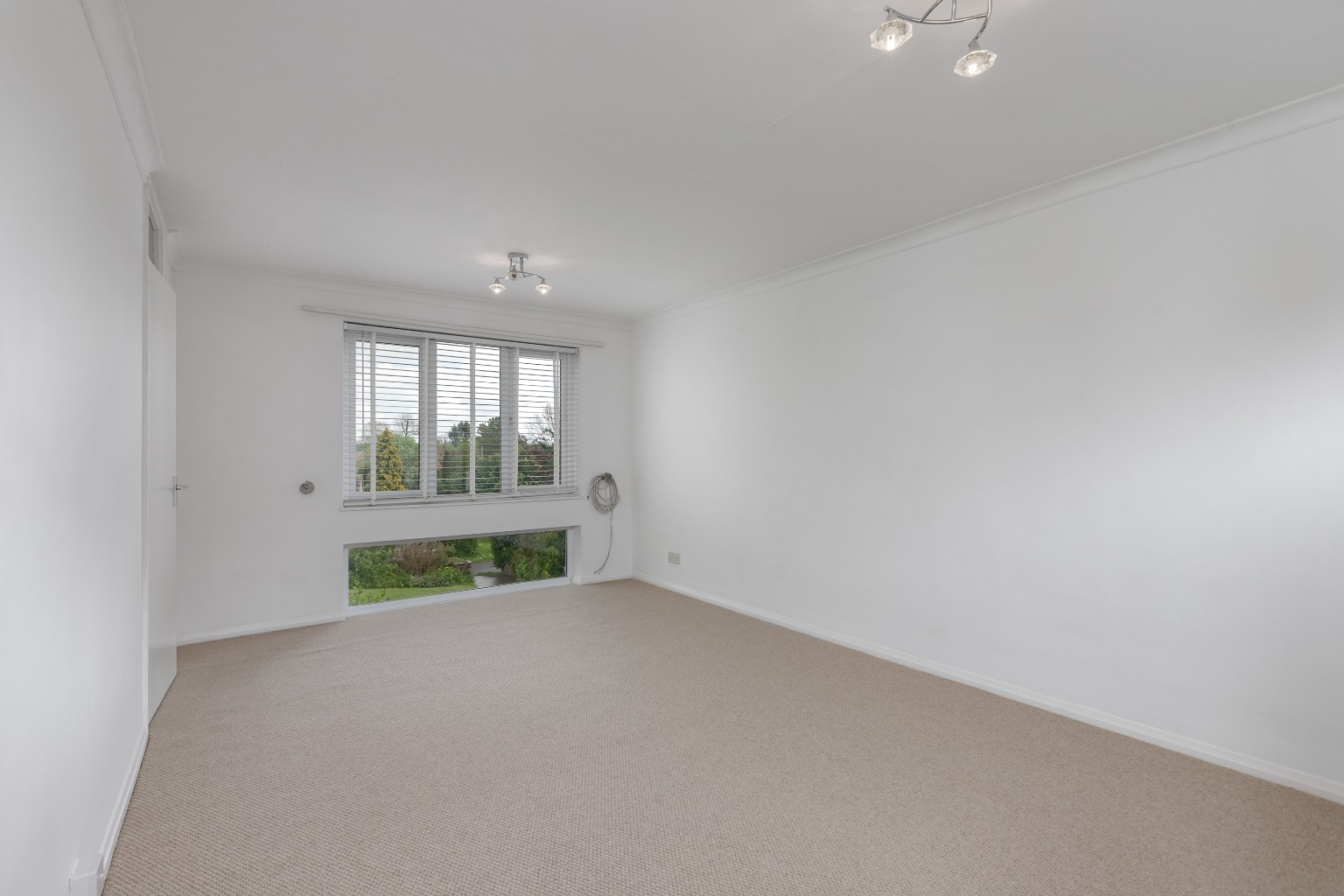 3 bed semi-detached house to rent in West Ridge, Richmond  - Property Image 4