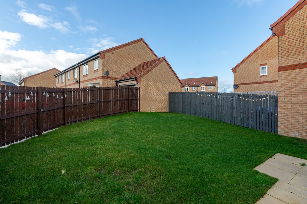 3 bed semi-detached house to rent in Rosebud Way, Catterick Garrison  - Property Image 9