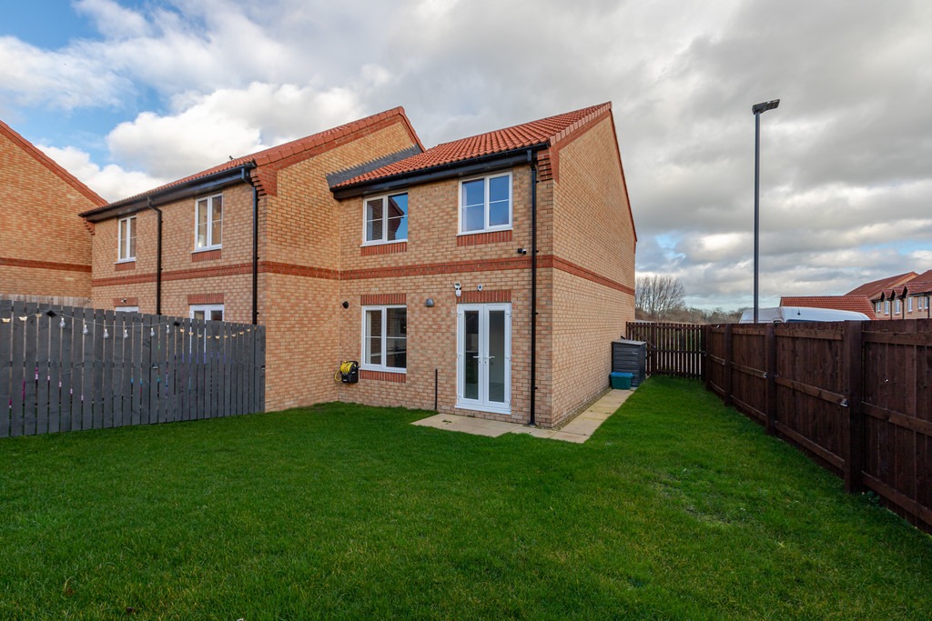 3 bed semi-detached house to rent in Rosebud Way, Catterick Garrison  - Property Image 10