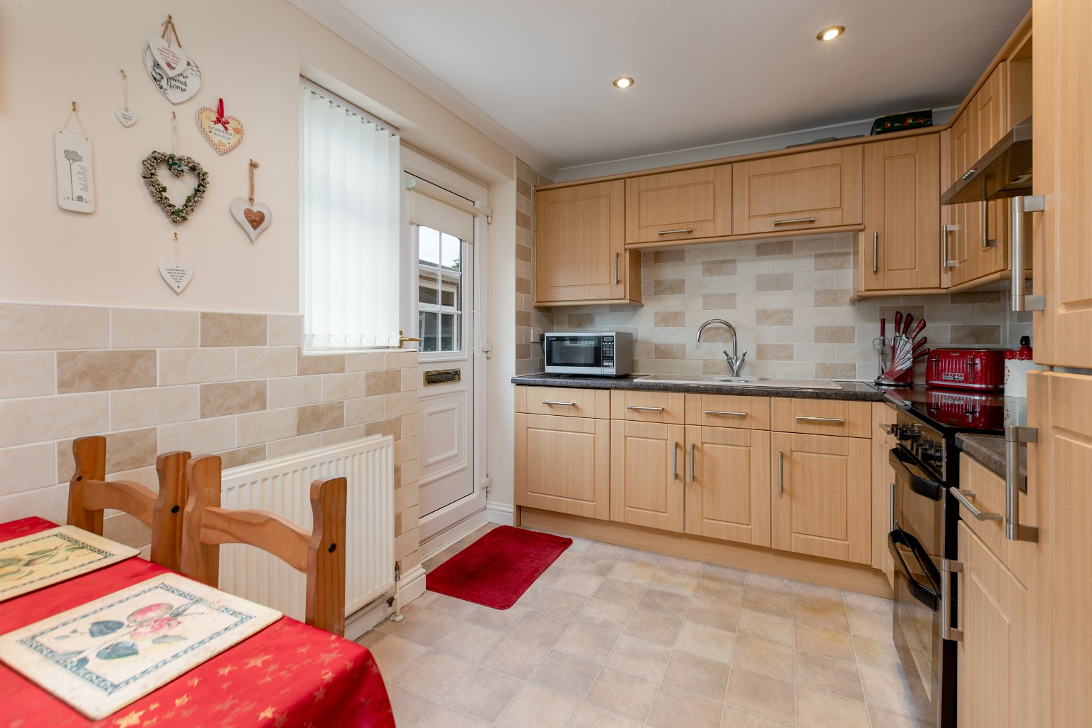 2 bed semi-detached bungalow for sale in Mallard Road, Catterick Garrison  - Property Image 3
