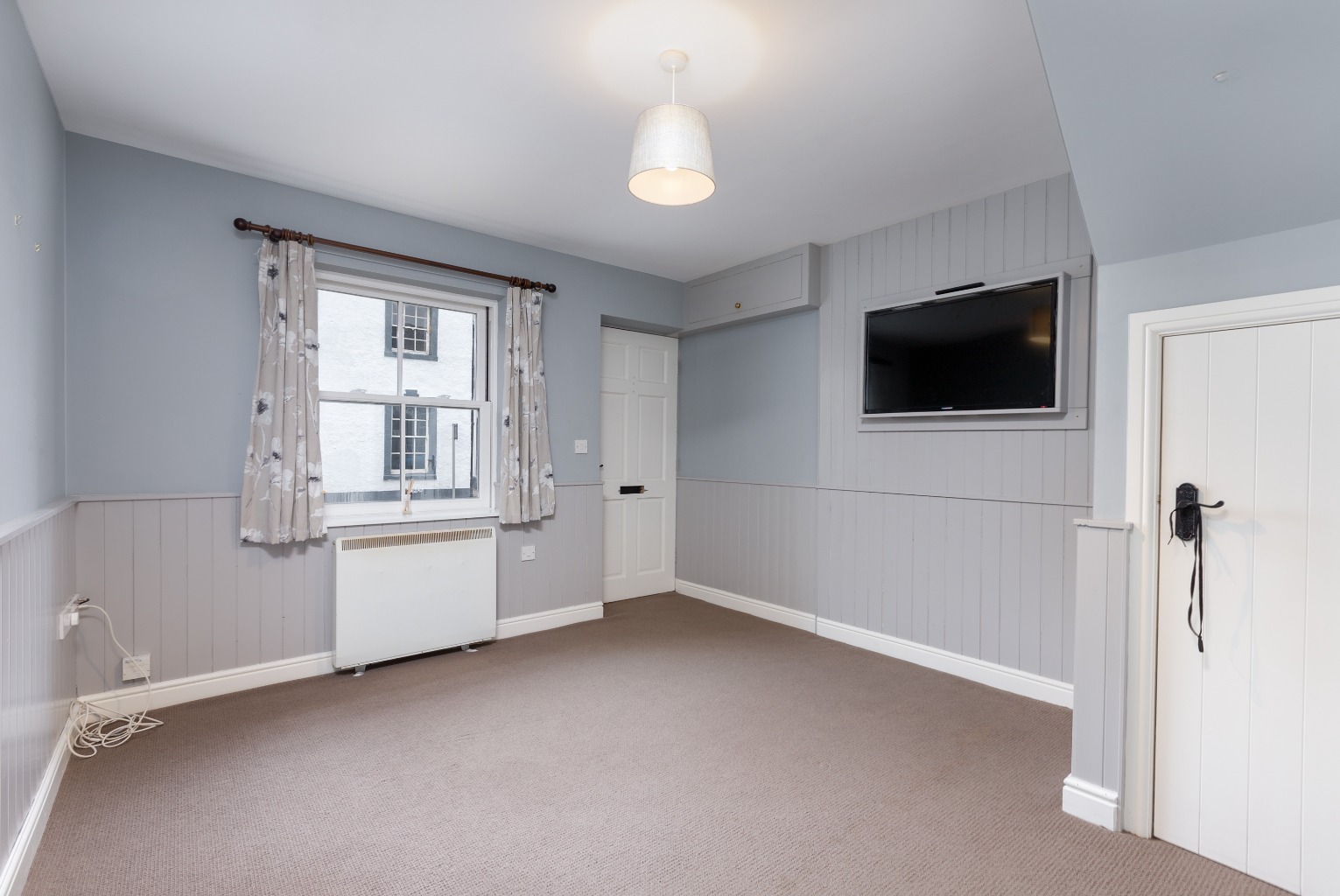 1 bed flat to rent in Market Place, Ripon  - Property Image 2