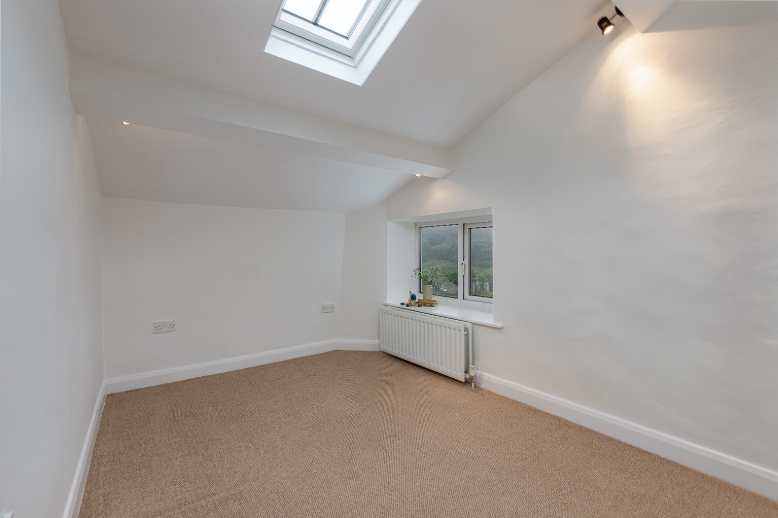 3 bed terraced house for sale in Low Level, North Yorkshire  - Property Image 9