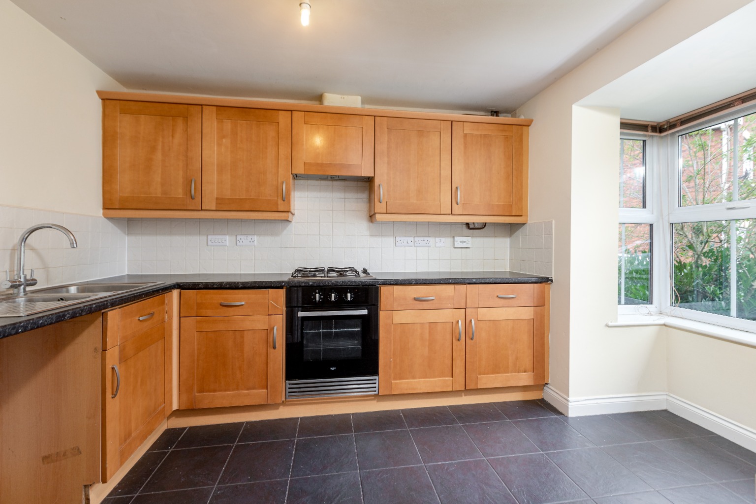 4 bed town house to rent in Churchill Drive, Catterick Garrison  - Property Image 3