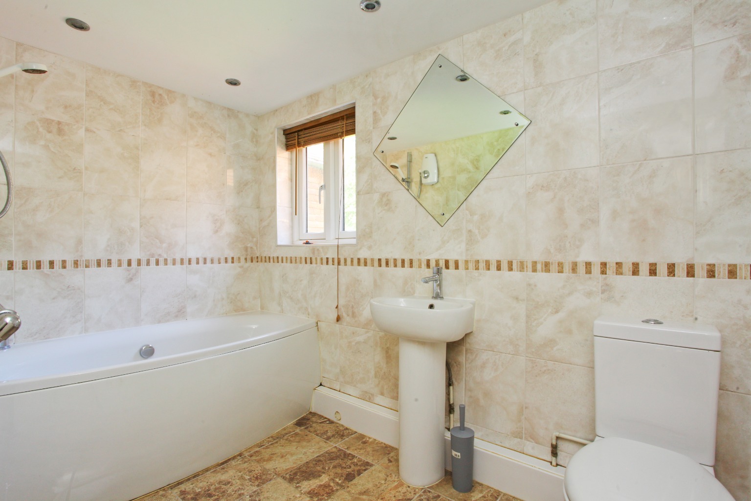 6 bed detached house for sale in Wigmore Lane, Dover  - Property Image 17