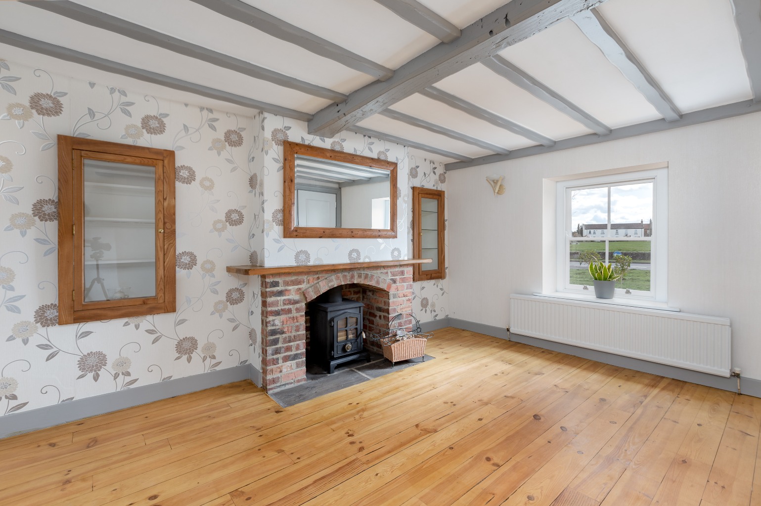 3 bed terraced house for sale in Northside, Richmond  - Property Image 2