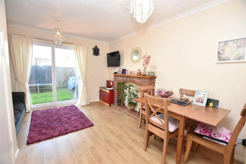 2 bed house to rent in Priston Close, Worle  - Property Image 2