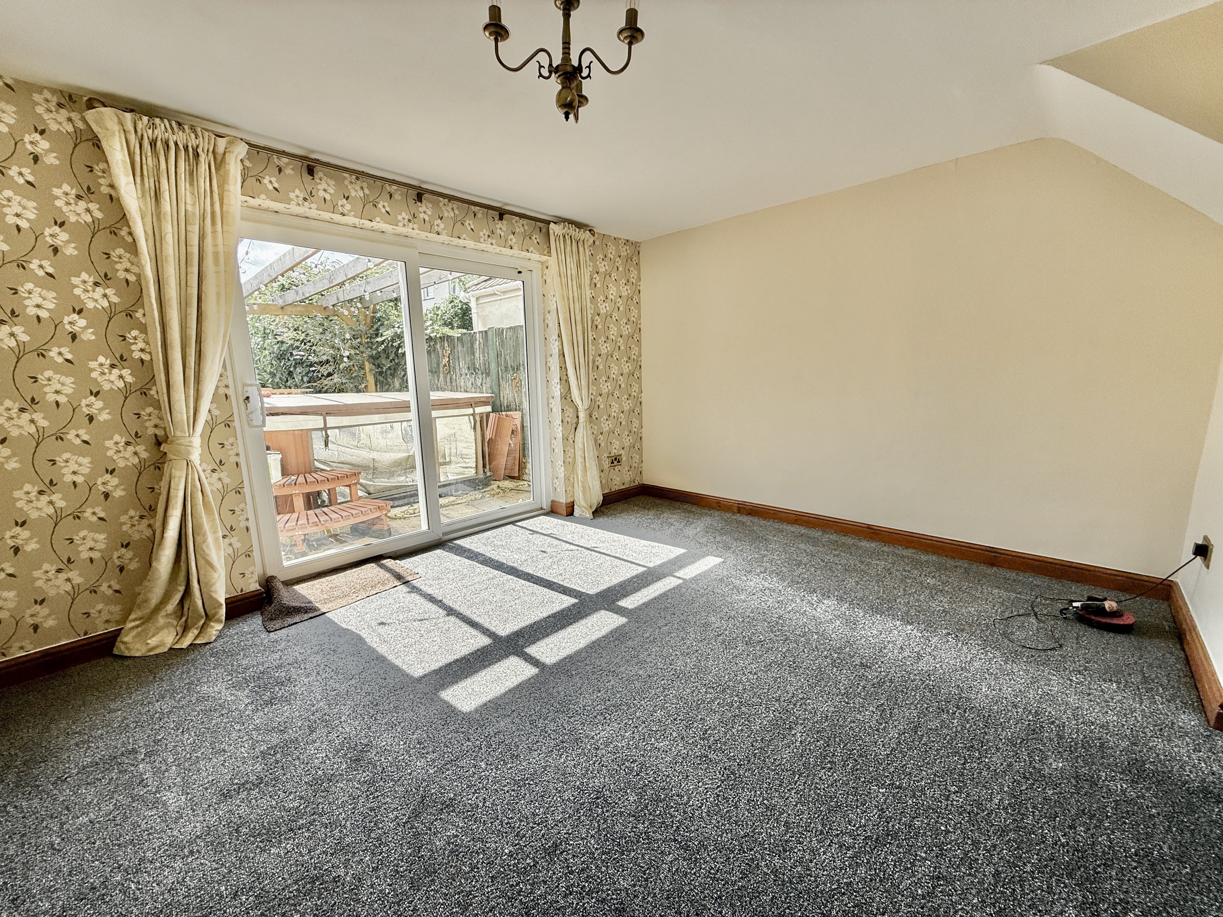 3 bed house to rent in Greenfield Crescent, Nailsea, BS48  - Property Image 3