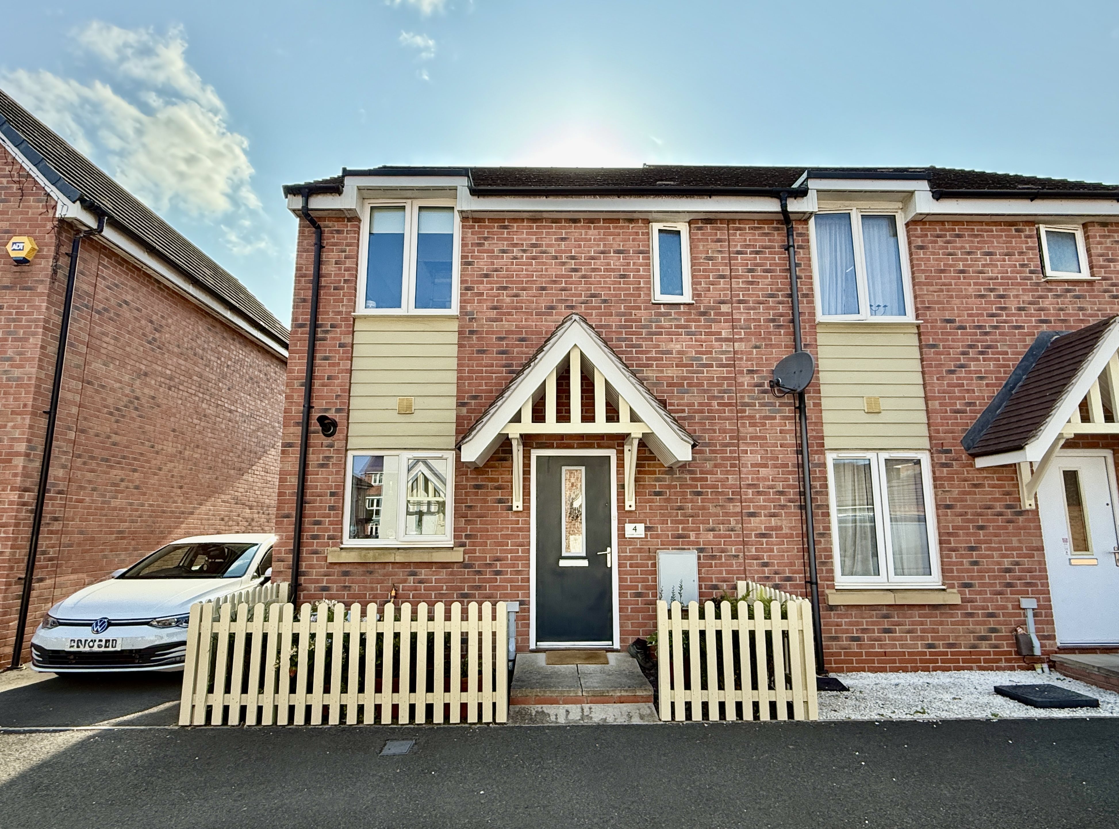 2 bed semi-detached house to rent in Slingsby Gardens, Haywood Village, BS24