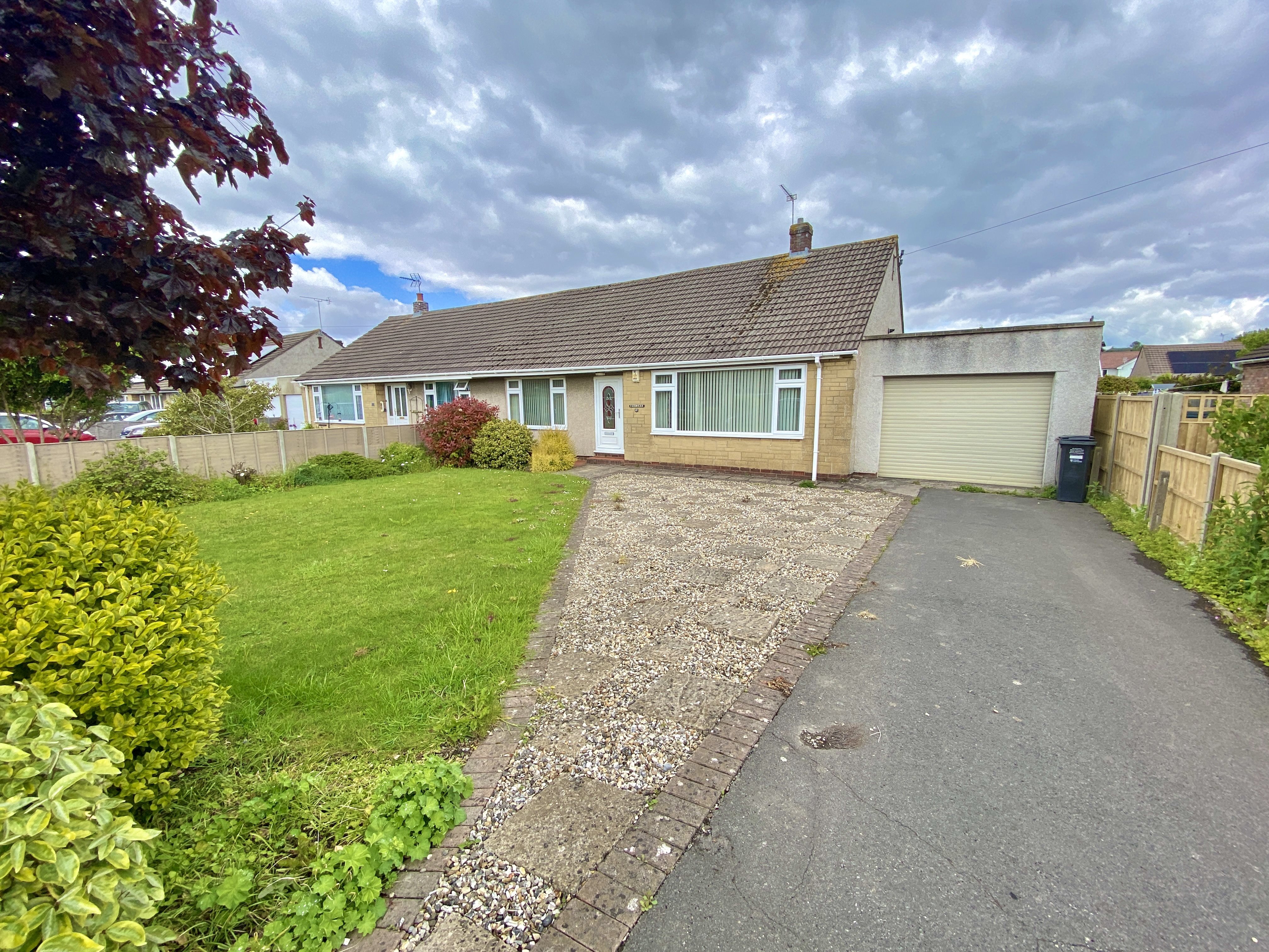 3 bed semi-detached bungalow to rent in Heathfield Road, Nailsea, BS48