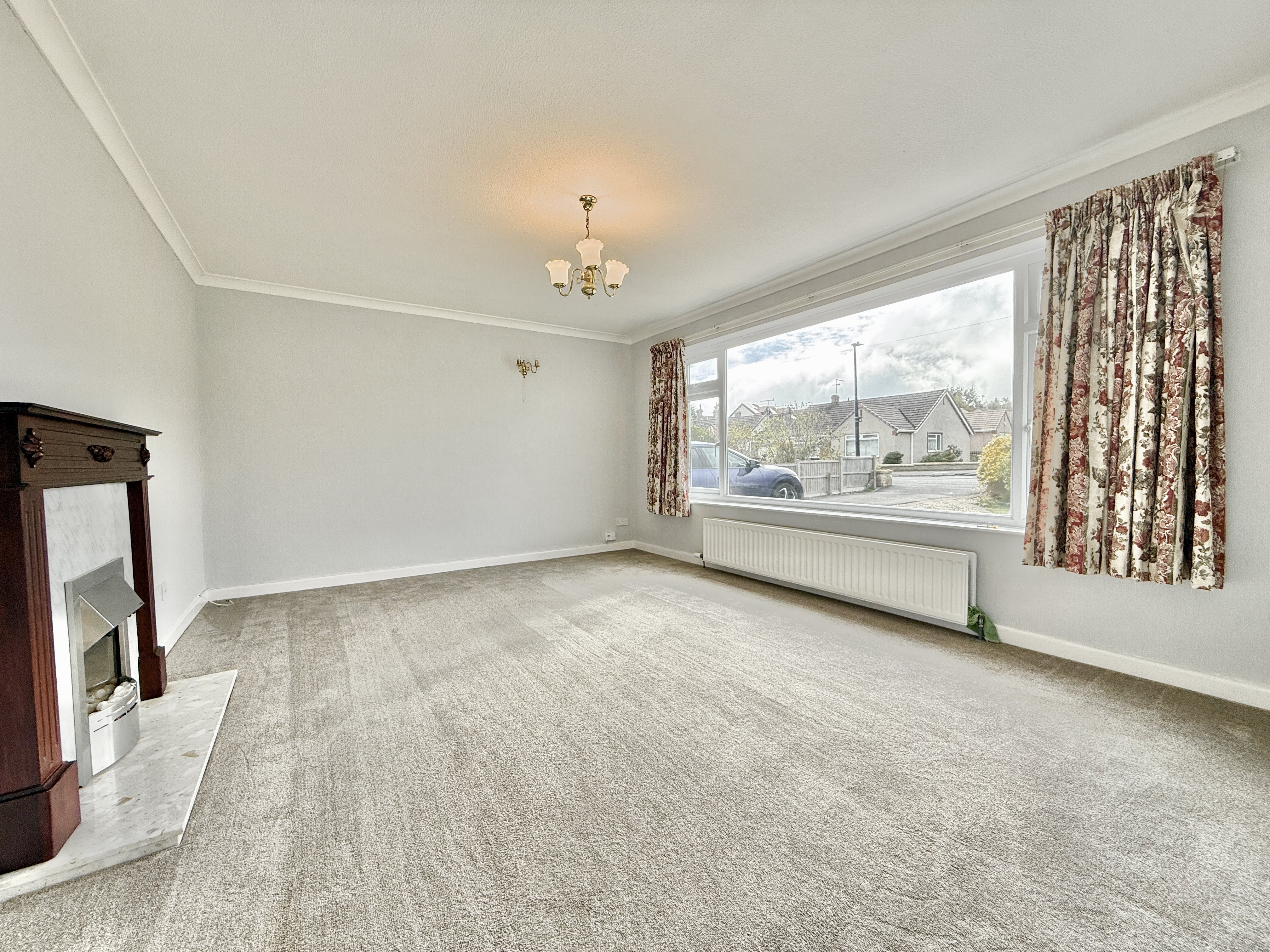 3 bed semi-detached bungalow to rent in Heathfield Road, Nailsea, BS48 1