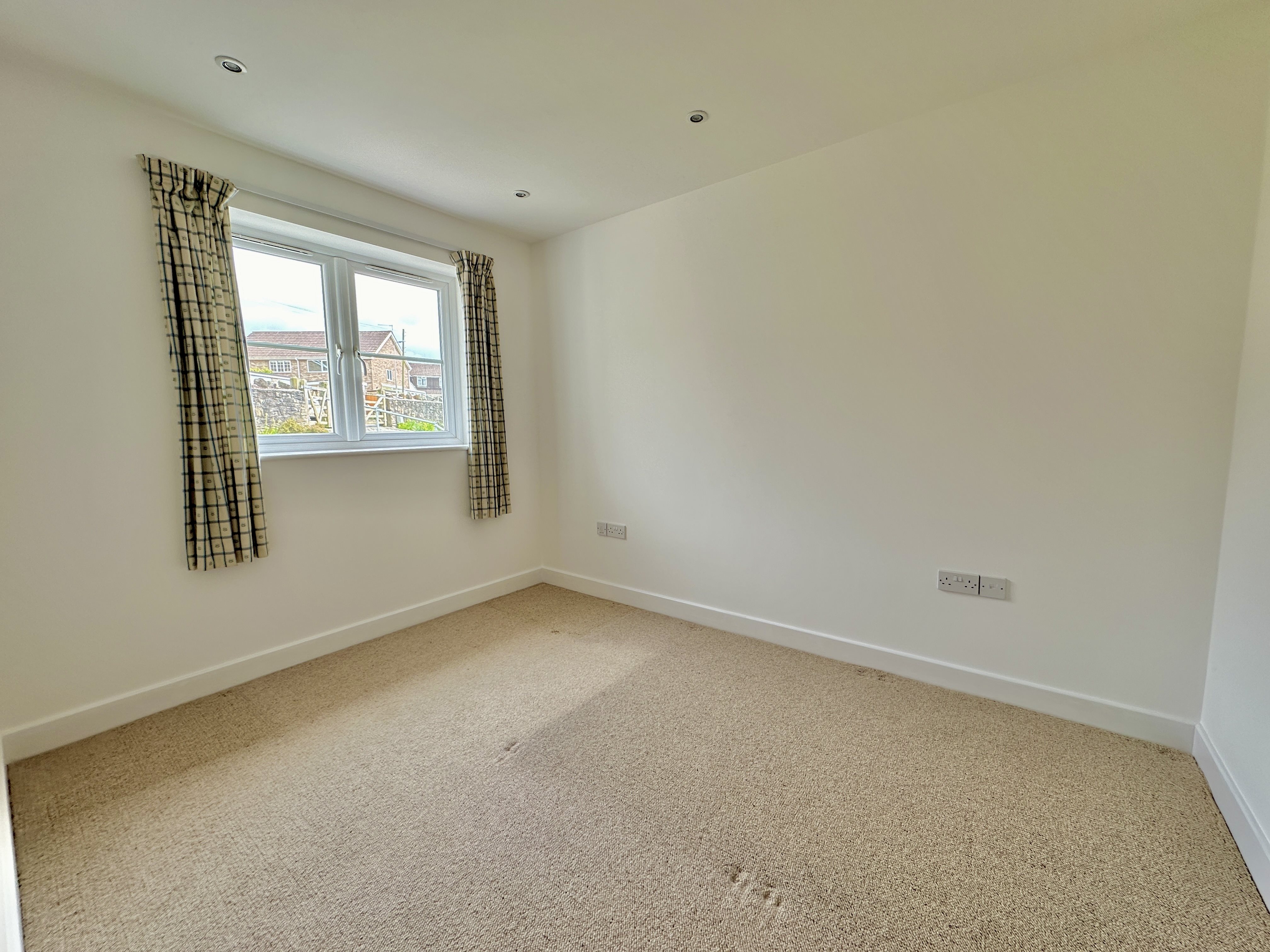 2 bed detached bungalow to rent in Pound Lane, Nailsea  - Property Image 9